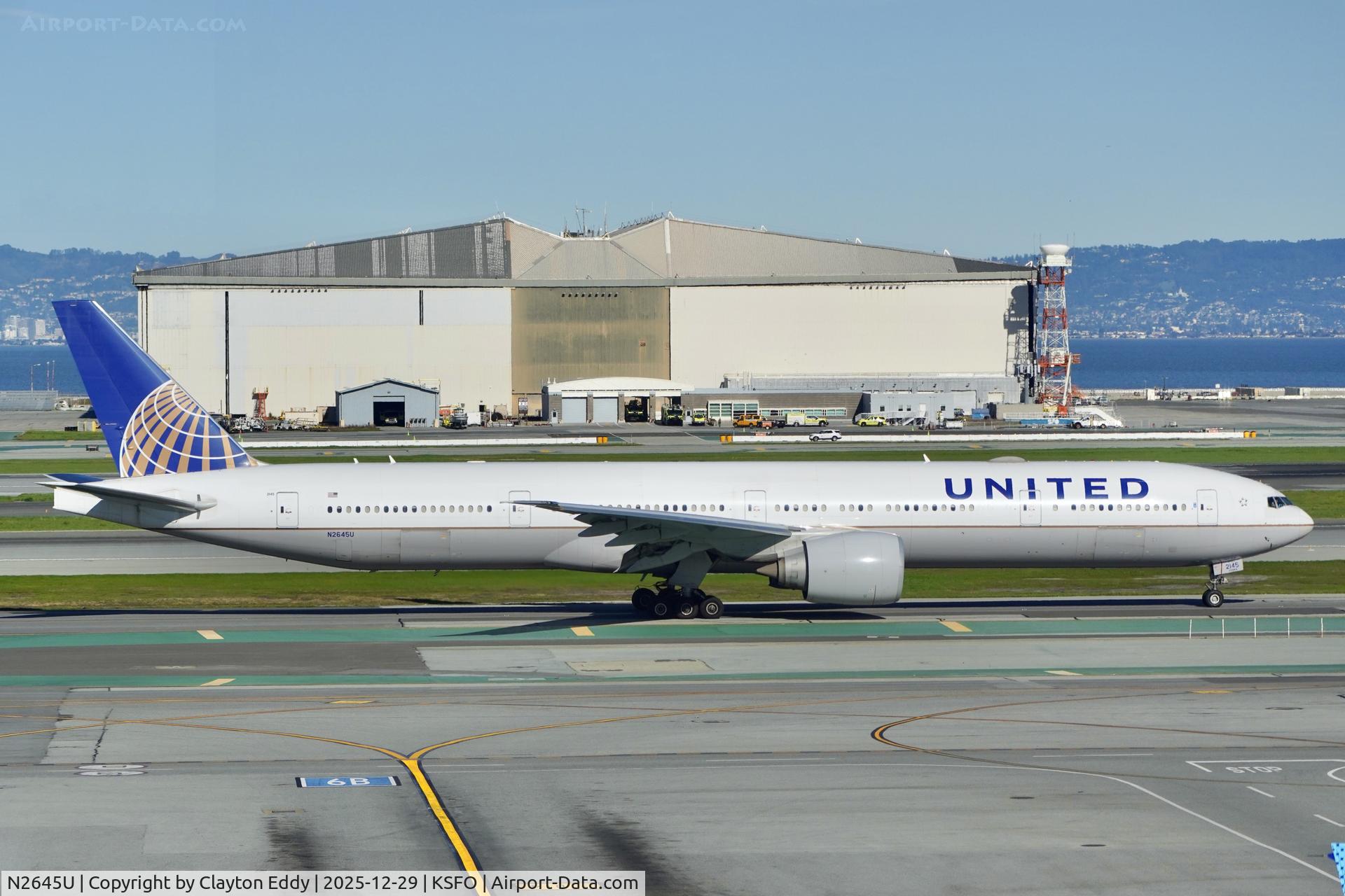 N2645U, 2017 Boeing 777-322/ER C/N 64989, SFO 2025