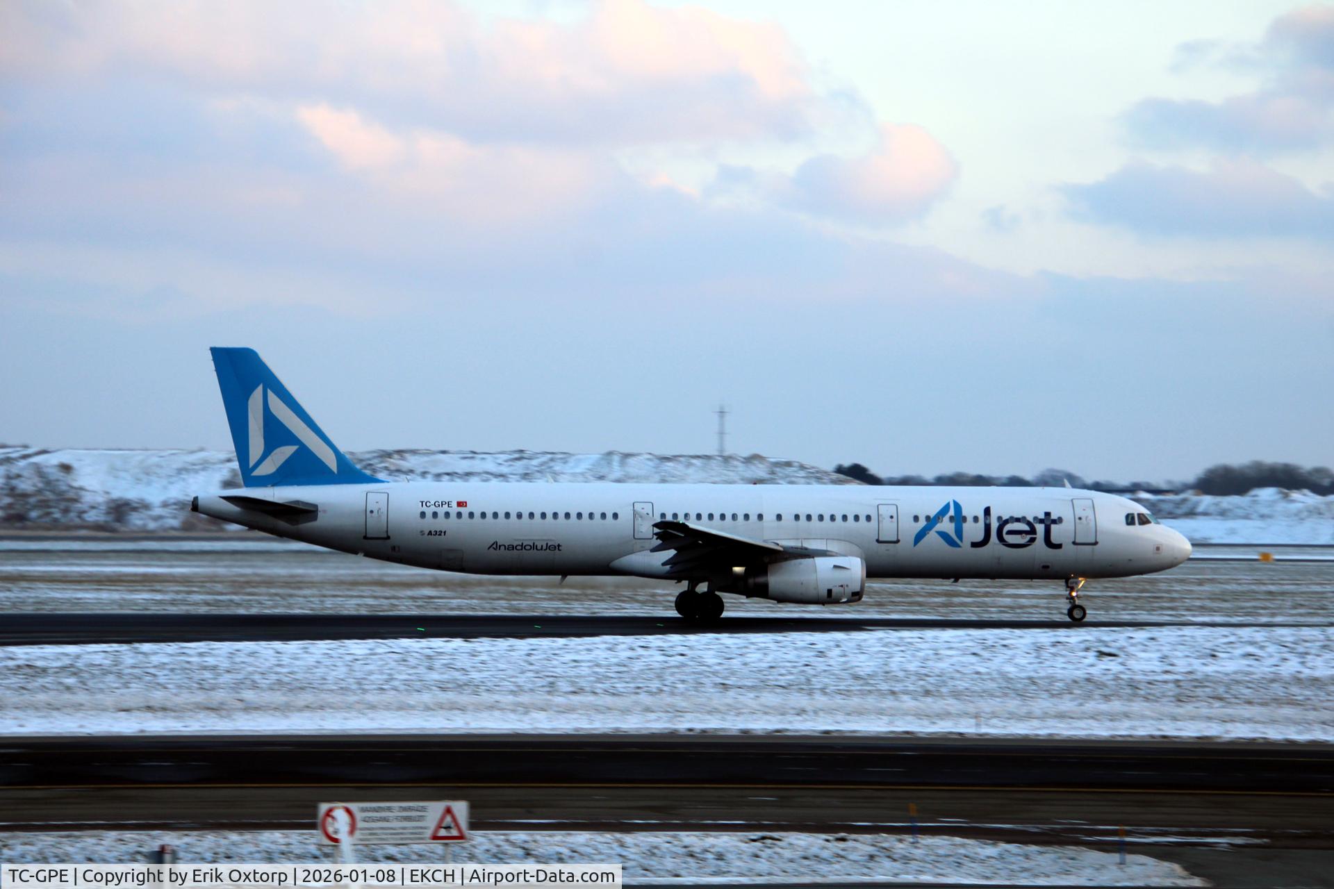 TC-GPE, 2006 Airbus A321-232 C/N 2916, TC-GPE taking off rw 22R