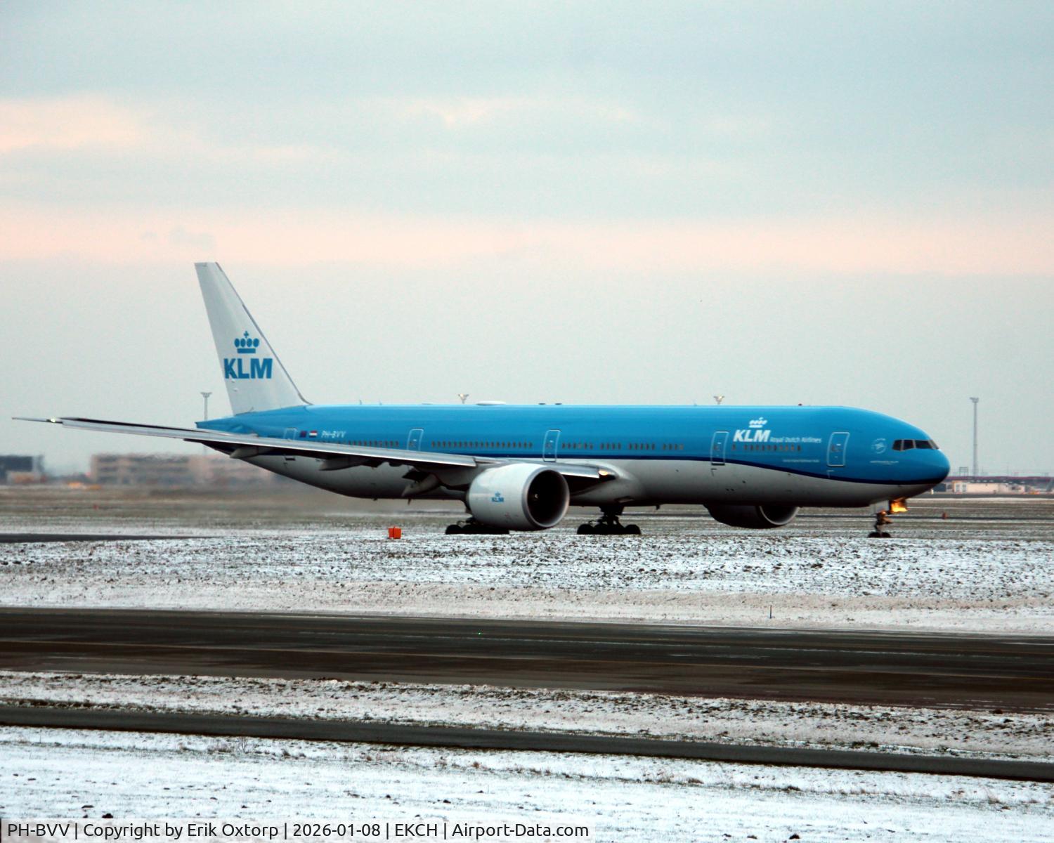 PH-BVV, 2020 Boeing 777-306(ER) C/N 66888, PH-BVV taking off 22R