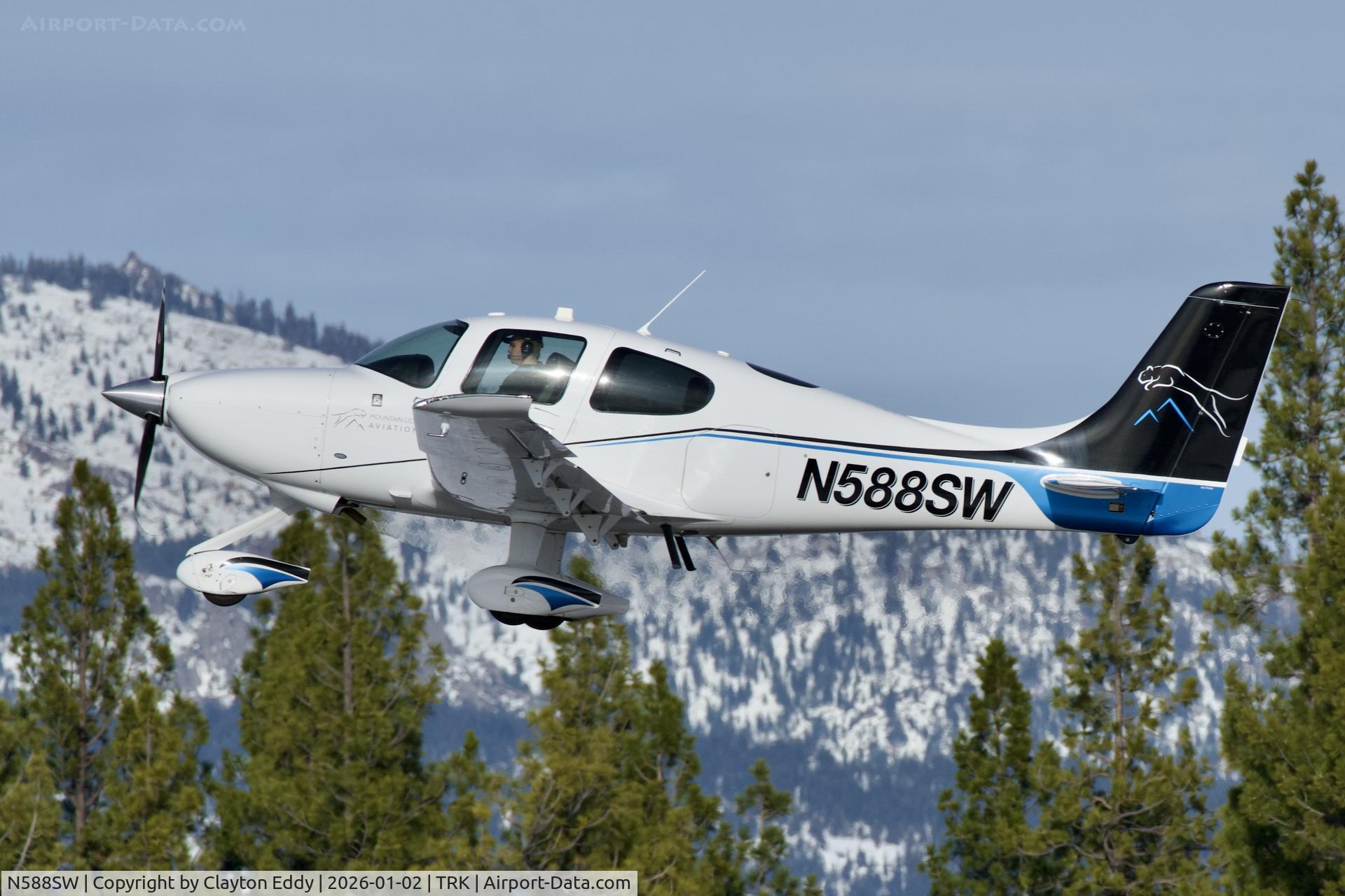 N588SW, 2018 Cirrus SR20 C/N 2449, Truckee Tahoe airport in California 2026