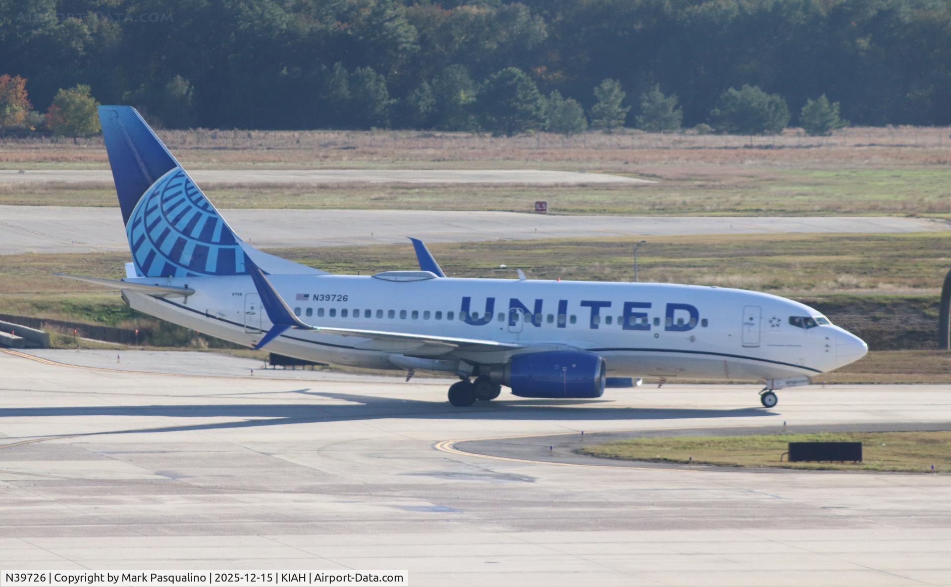 N39726, 1999 Boeing 737-724 C/N 28796, Boeing 737-724