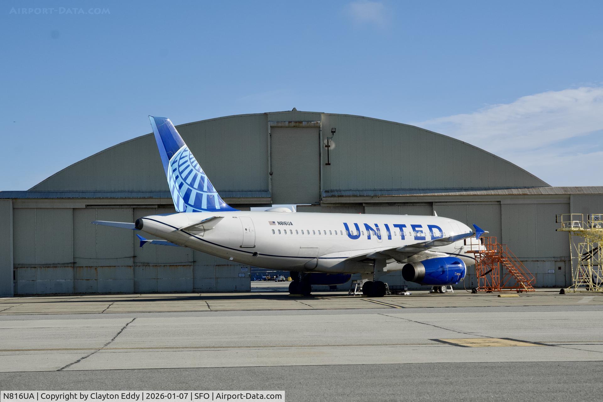 N816UA, 1998 Airbus A319-131 C/N 871, SFO 2026
