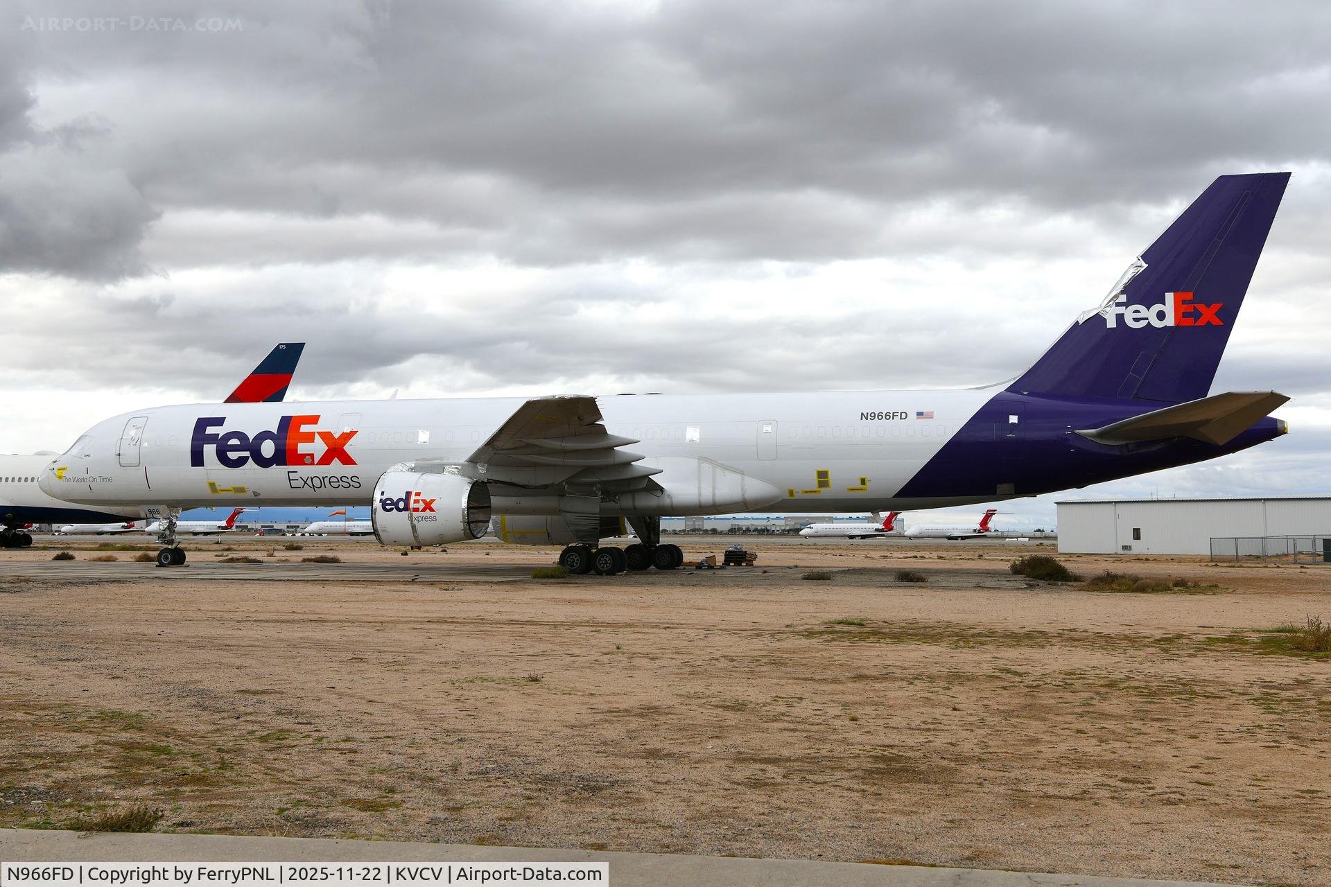 N966FD, 1993 Boeing 757-204(SF) C/N 25626, Fedex B752 in storage