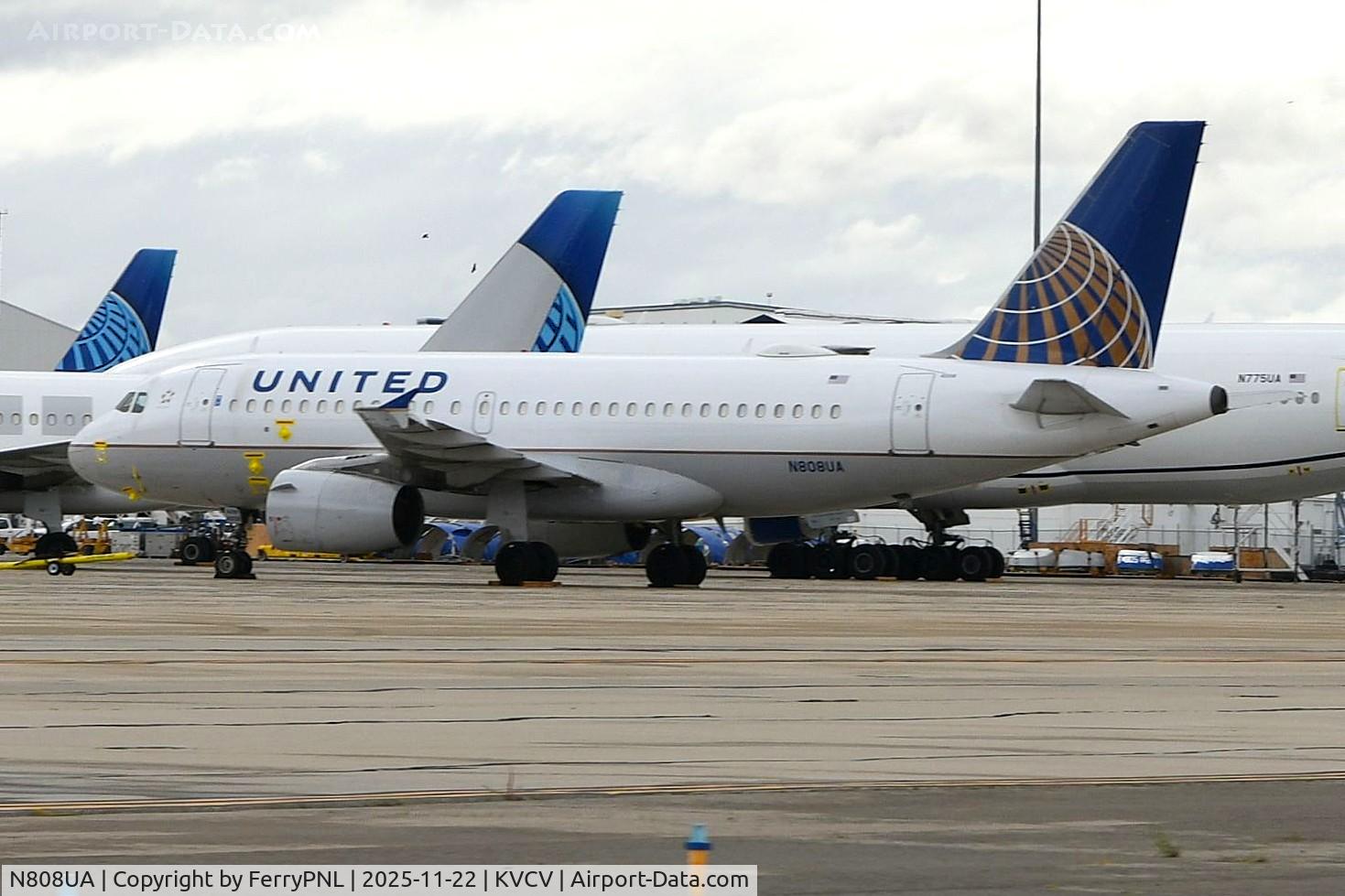 N808UA, 1998 Airbus A319-131 C/N 804, 