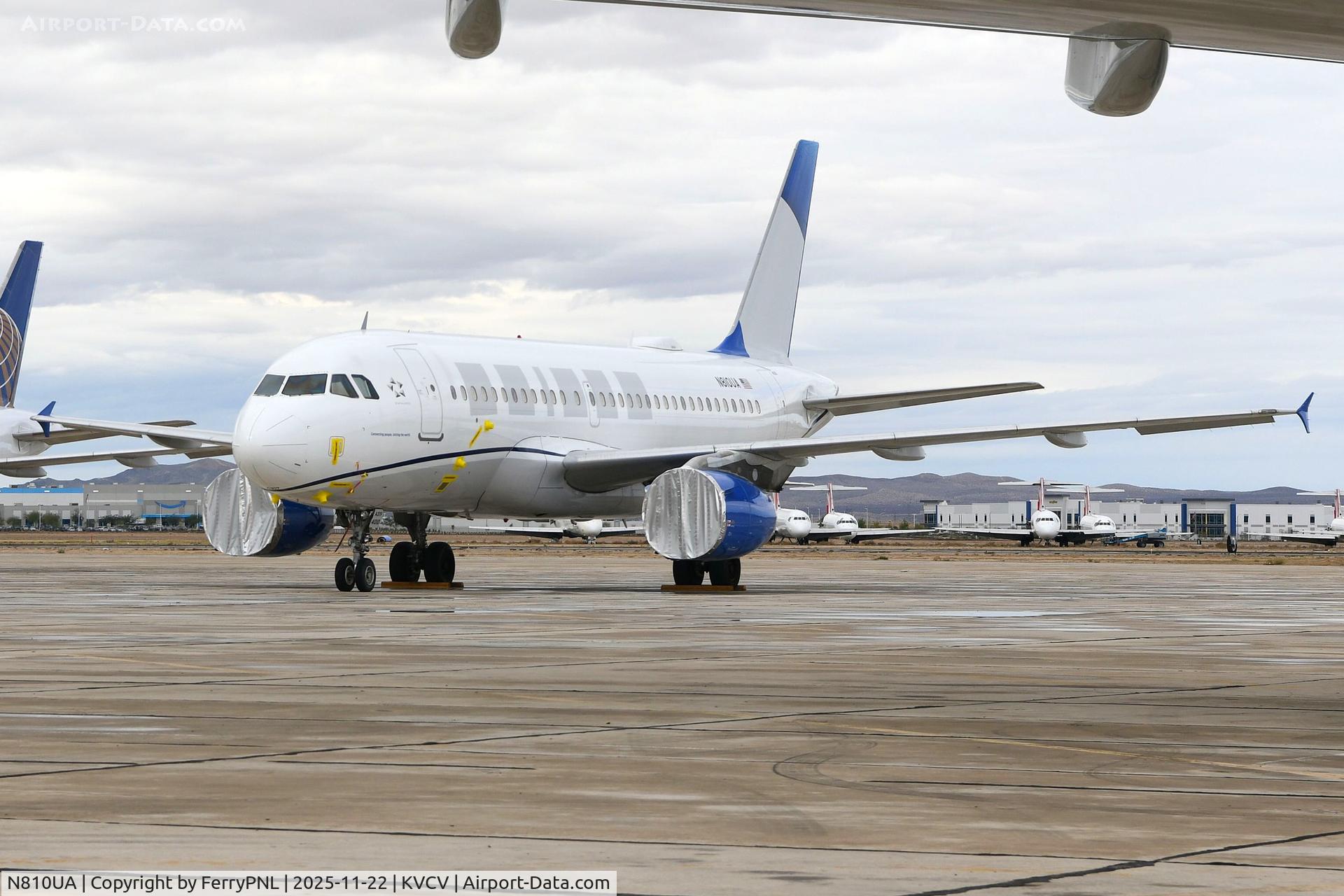 N810UA, 1998 Airbus A319-131 C/N 843, United put this A319 in storage since last Oct.