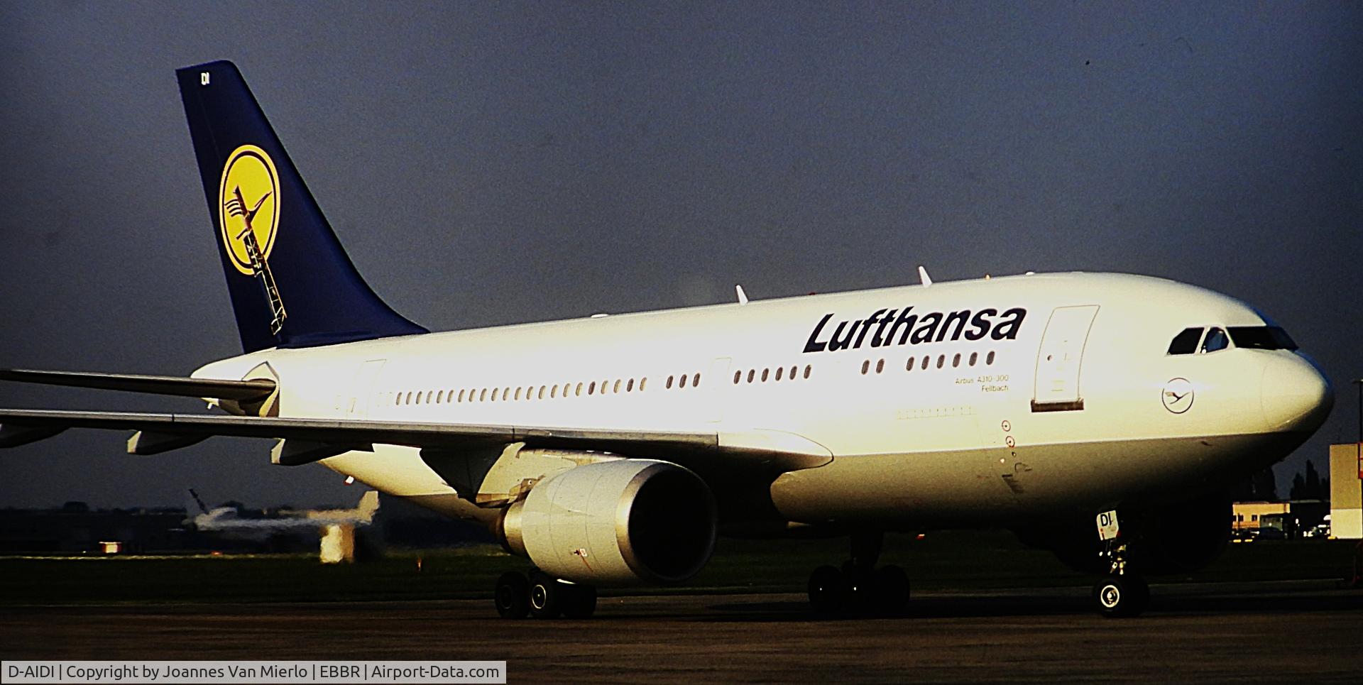 D-AIDI, 1989 Airbus A310-304 C/N 523, ex-slide