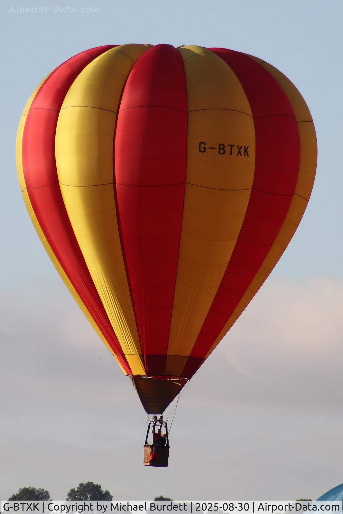 G-BTXK, 1991 Thunder And Colt Ltd THUNDER AX7-65 C/N 1910, Chatsworth House