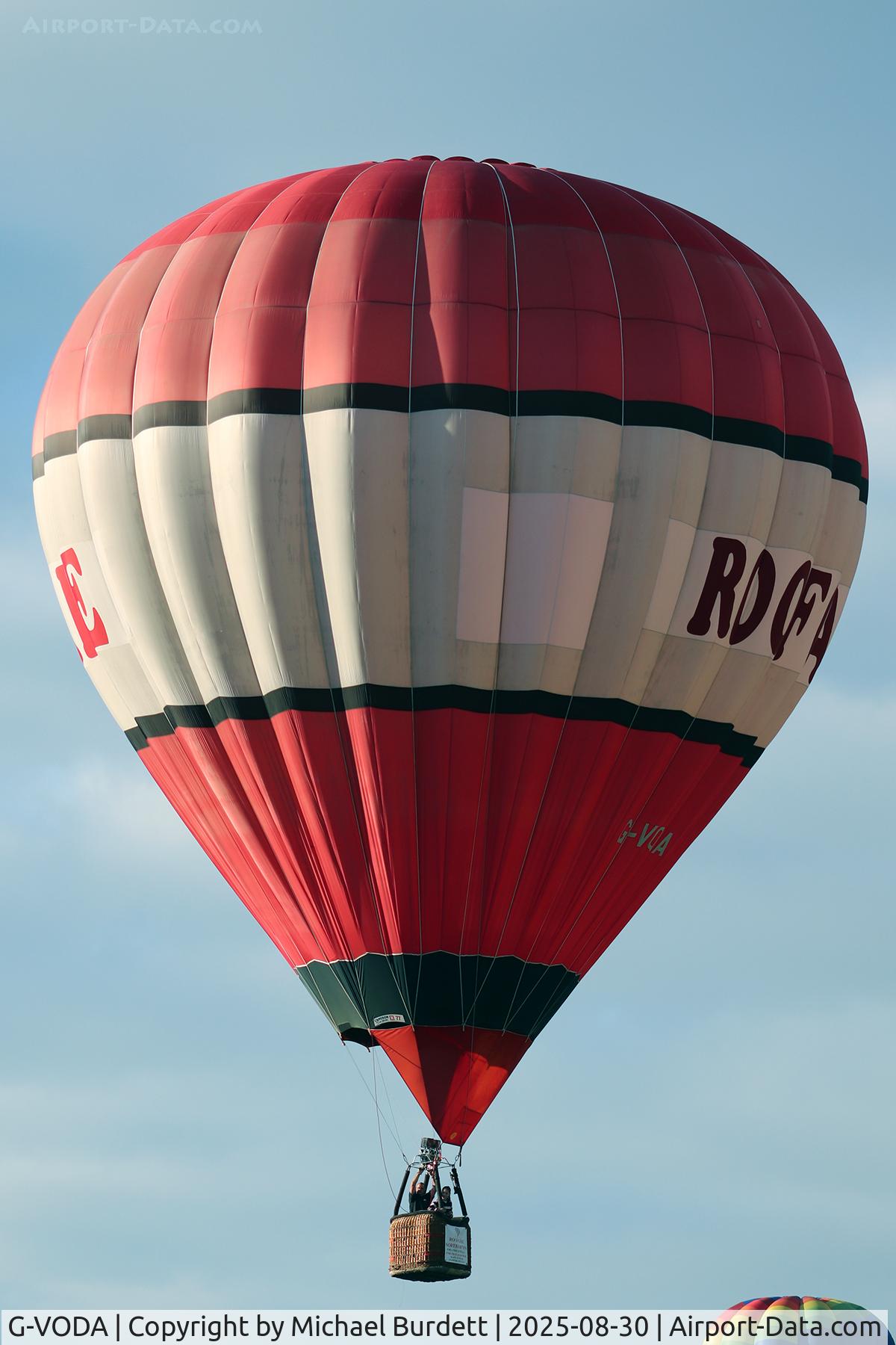 G-VODA, 1990 Cameron Balloons N-77 C/N 2208, Chatsworth House