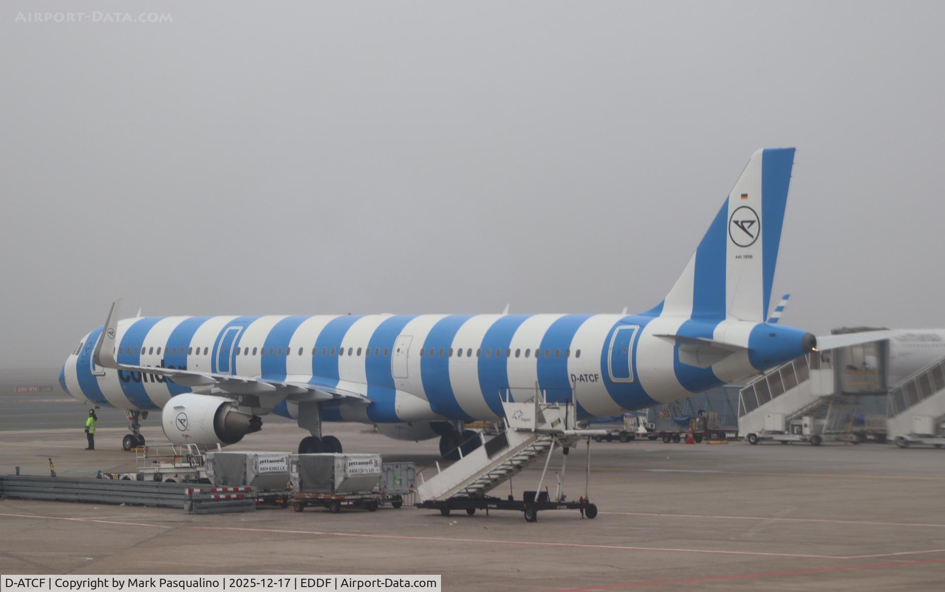 D-ATCF, 2013 Airbus A321-211 C/N 5843, Airbus A321-211