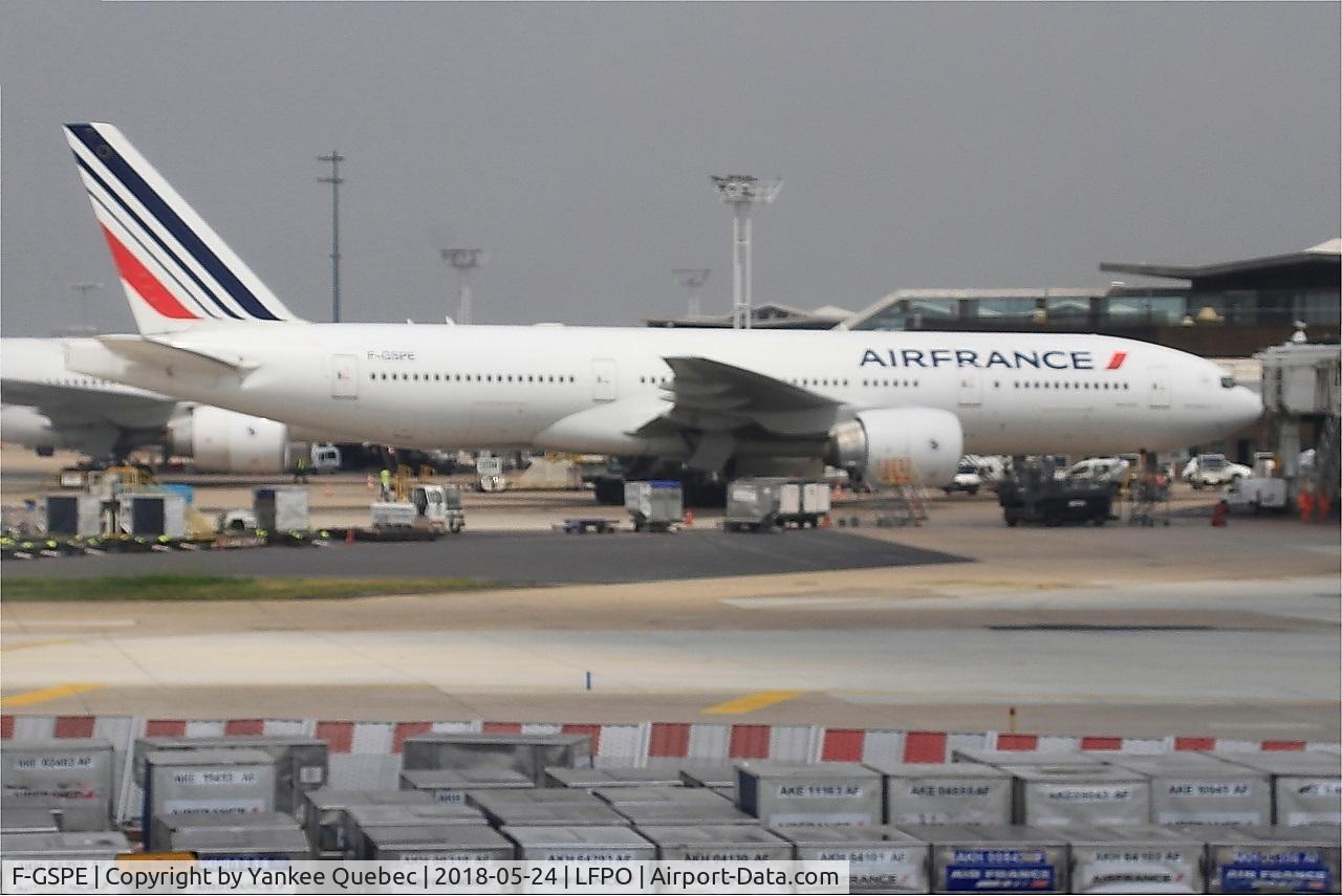 F-GSPE, 1999 Boeing 777-228/ER C/N 29006, Boeing 777-228-ER, Boarding ramp, Paris Orly airport (LFPO-ORY)