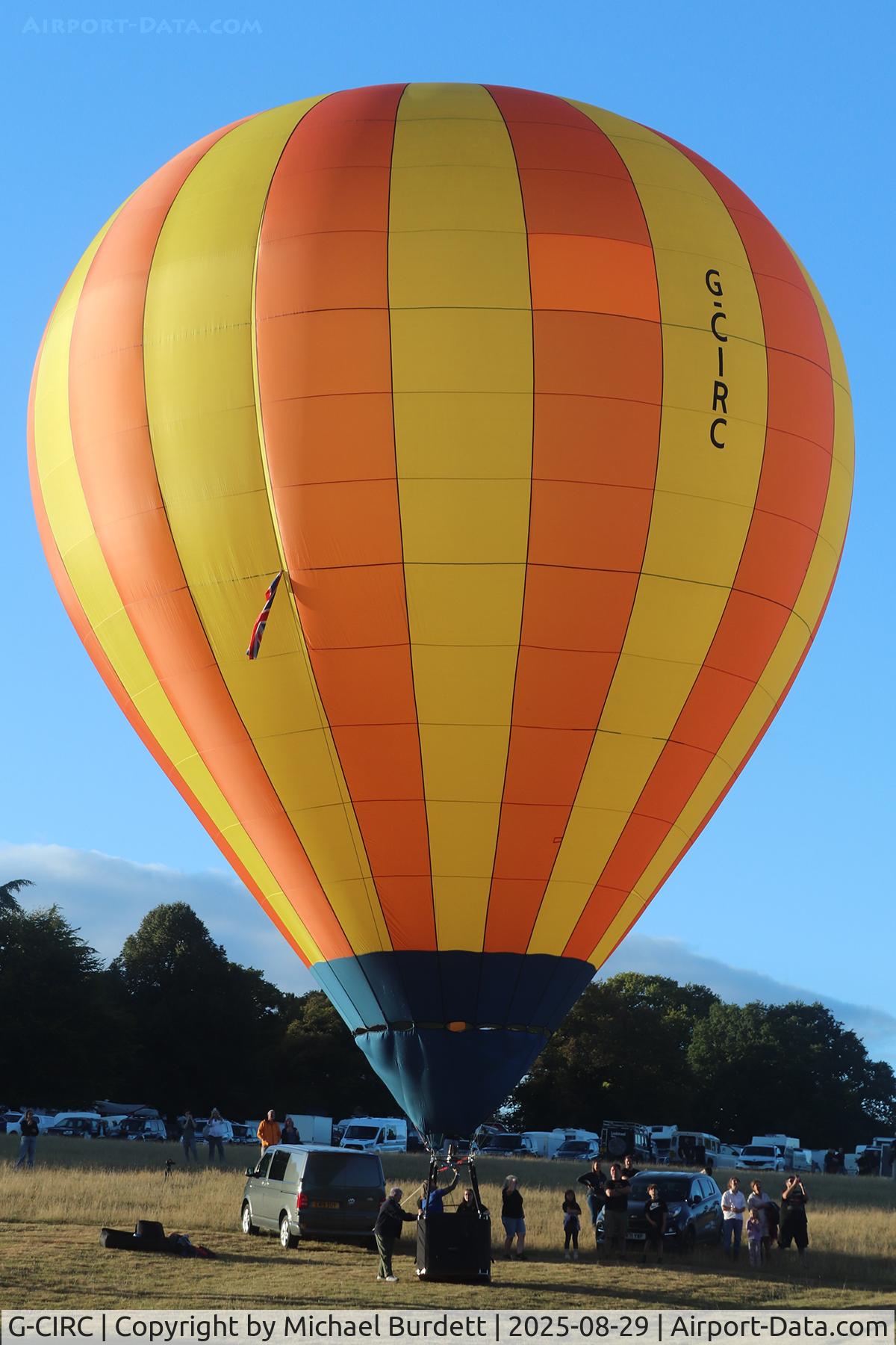 G-CLUY, 2016 UltraMagic M-145 C/N 145/87, Chatsworth House