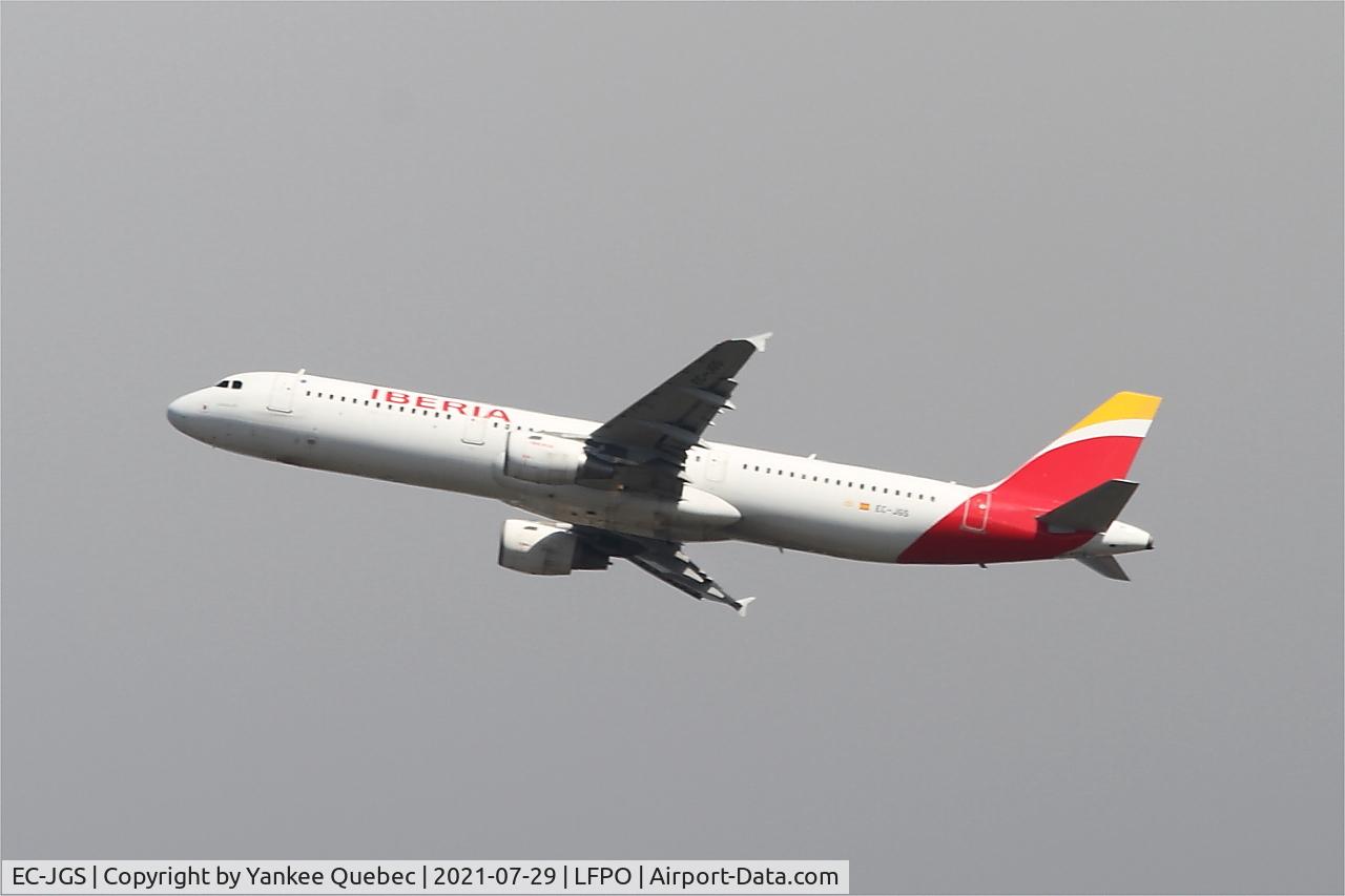 EC-JGS, 2005 Airbus A321-211 C/N 2472, Airbus A321-211, Climbing from rwy 24,Paris Orly airport (LFPO-ORY)