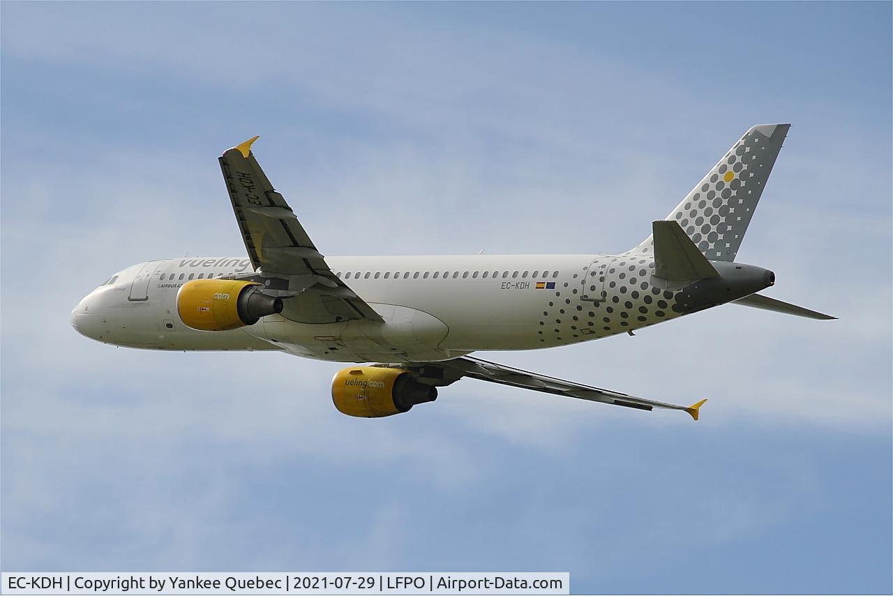 EC-KDH, 2007 Airbus A320-214 C/N 3083, Airbus A320-214, Climbing from rwy 24, Paris-Orly airport (LFPO-ORY)
