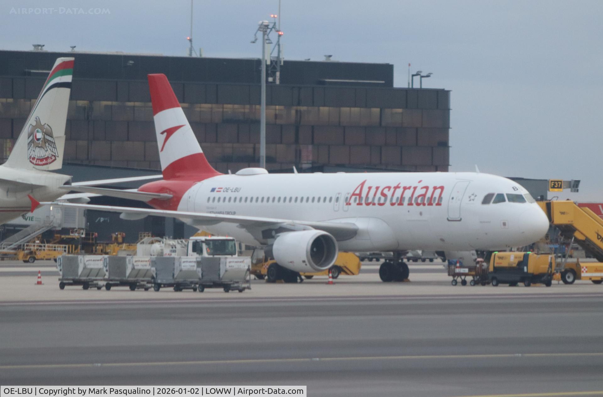 OE-LBU, 2001 Airbus A320-214 C/N 1478, Airbus A320-214