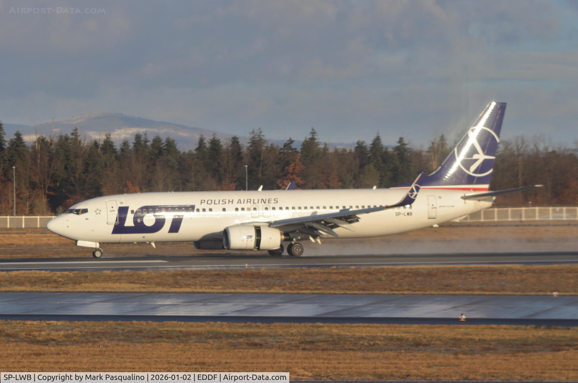 SP-LWB, 2005 Boeing 737-89P C/N 32800, Boeing 737-89P