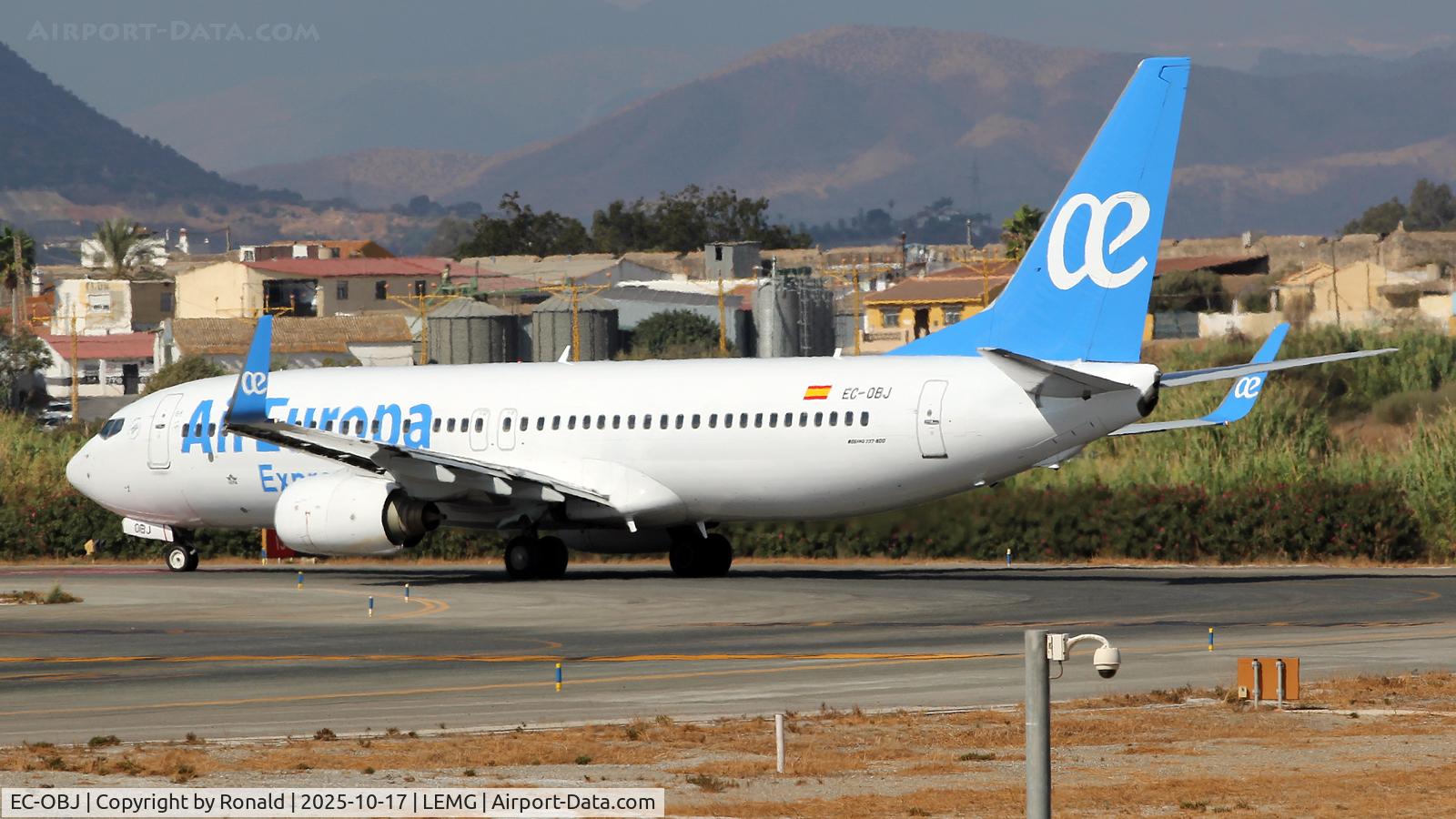 EC-OBJ, 2010 Boeing 737-8GJ C/N 36369, at agp