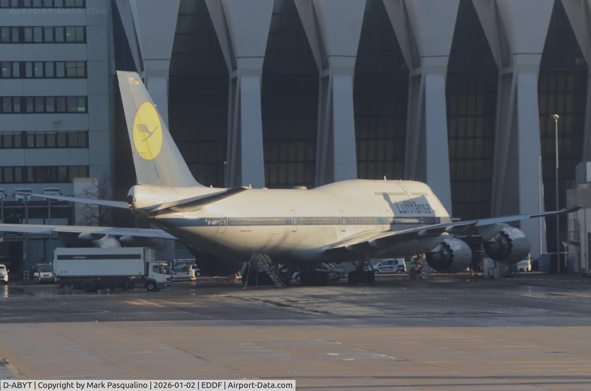 D-ABYT, 2015 Boeing 747-830 C/N 37844, Boeing 747-830