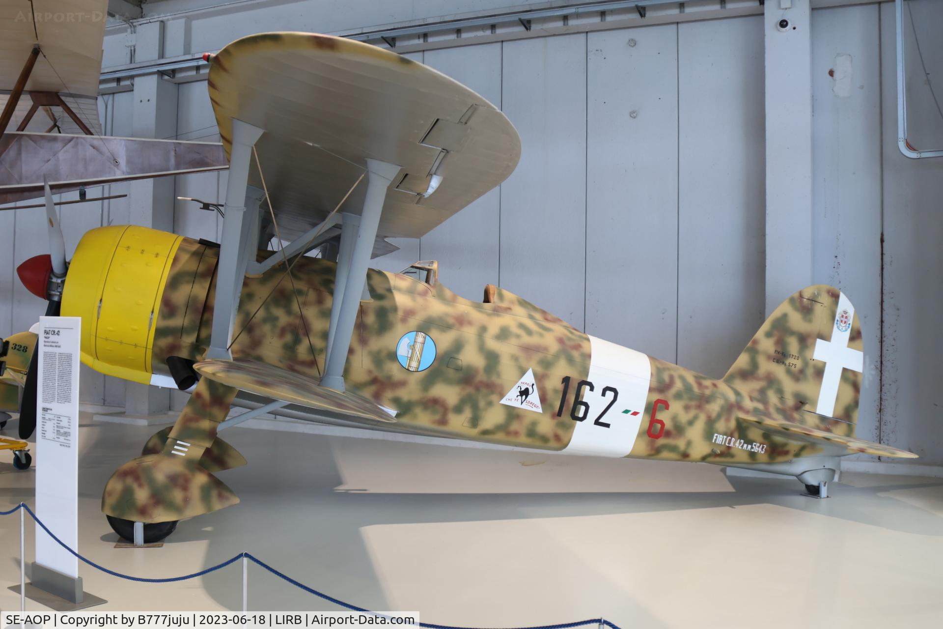 SE-AOP, Fiat CR.42 Falco C/N 917, at Vigna Di Valle
restore and peint MM5643 162-6