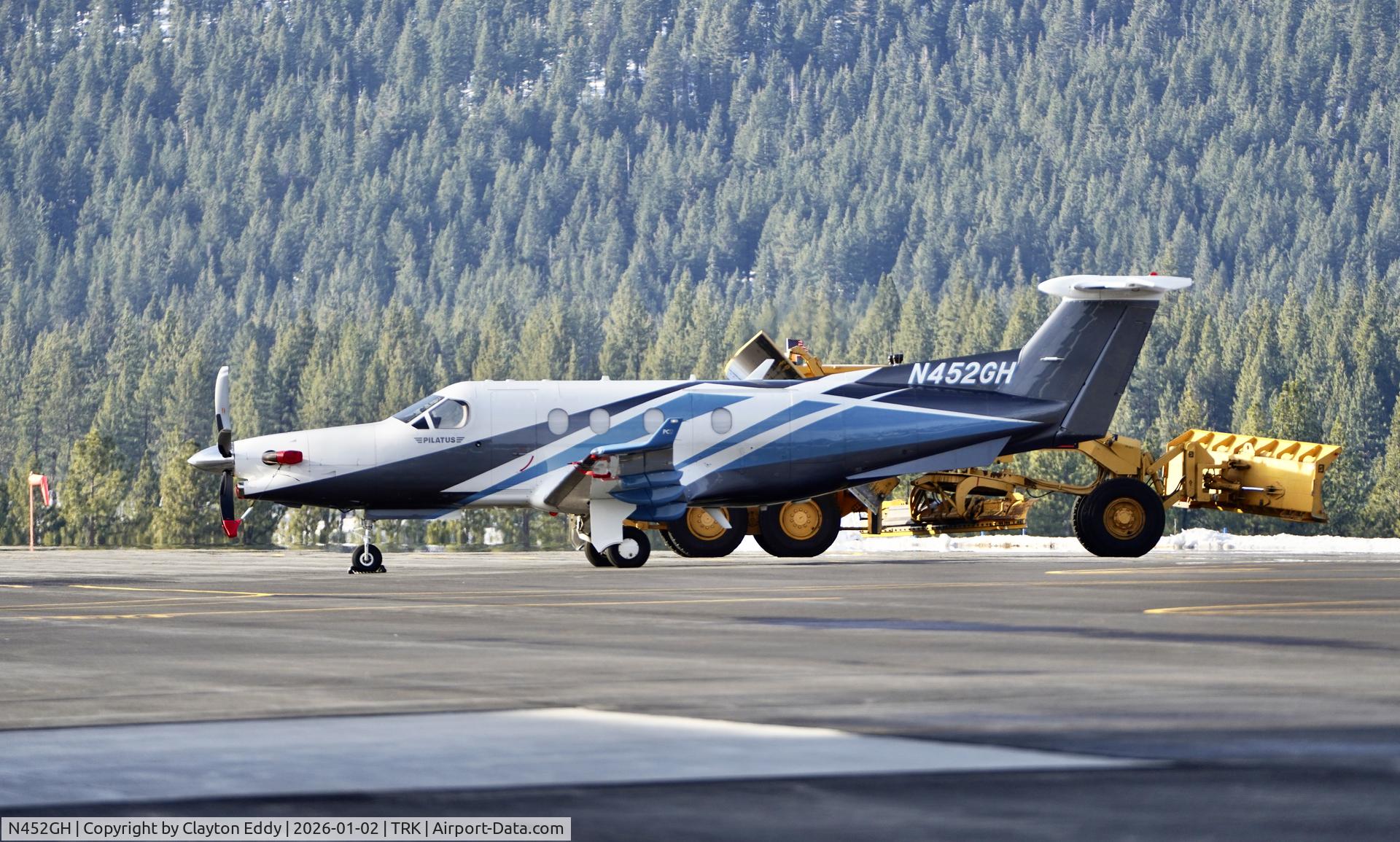 N452GH, 2005 Pilatus PC-12/45 C/N 628, Truckee Tahoe airport in Califonia 2026