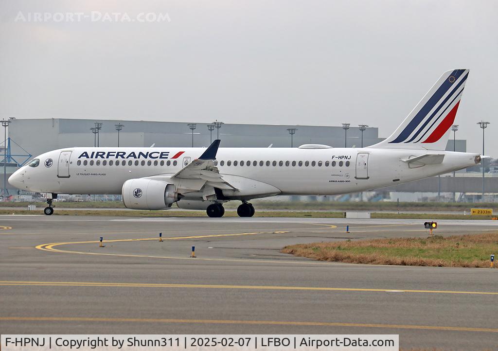 F-HPNJ, 2024 Airbus A220-300 C/N 55281, Ready for departure rwy 14L