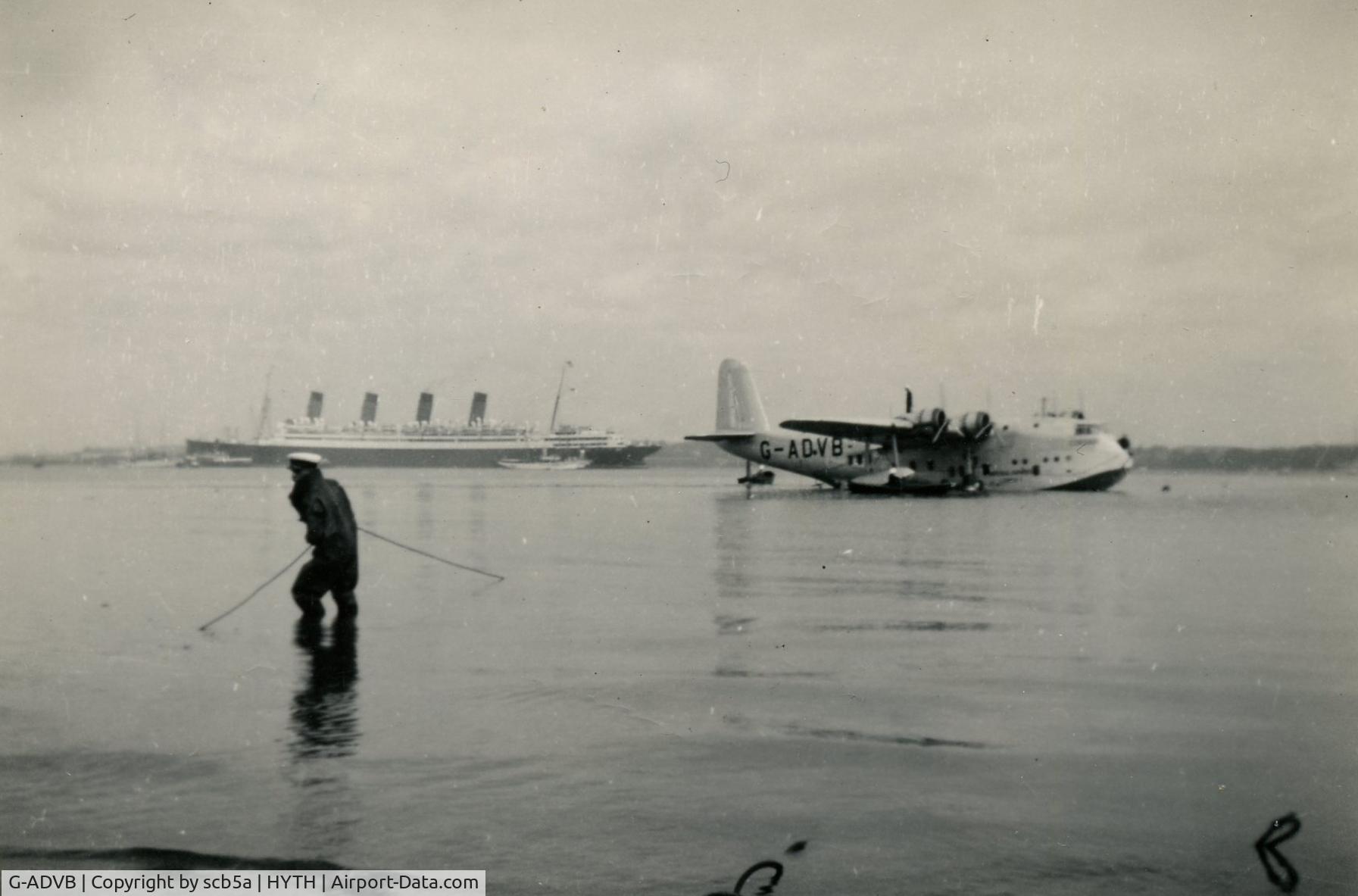 G-ADVB, Short S.23 Empire C/N S.819, Reverse states RMS Mauritania inbackground