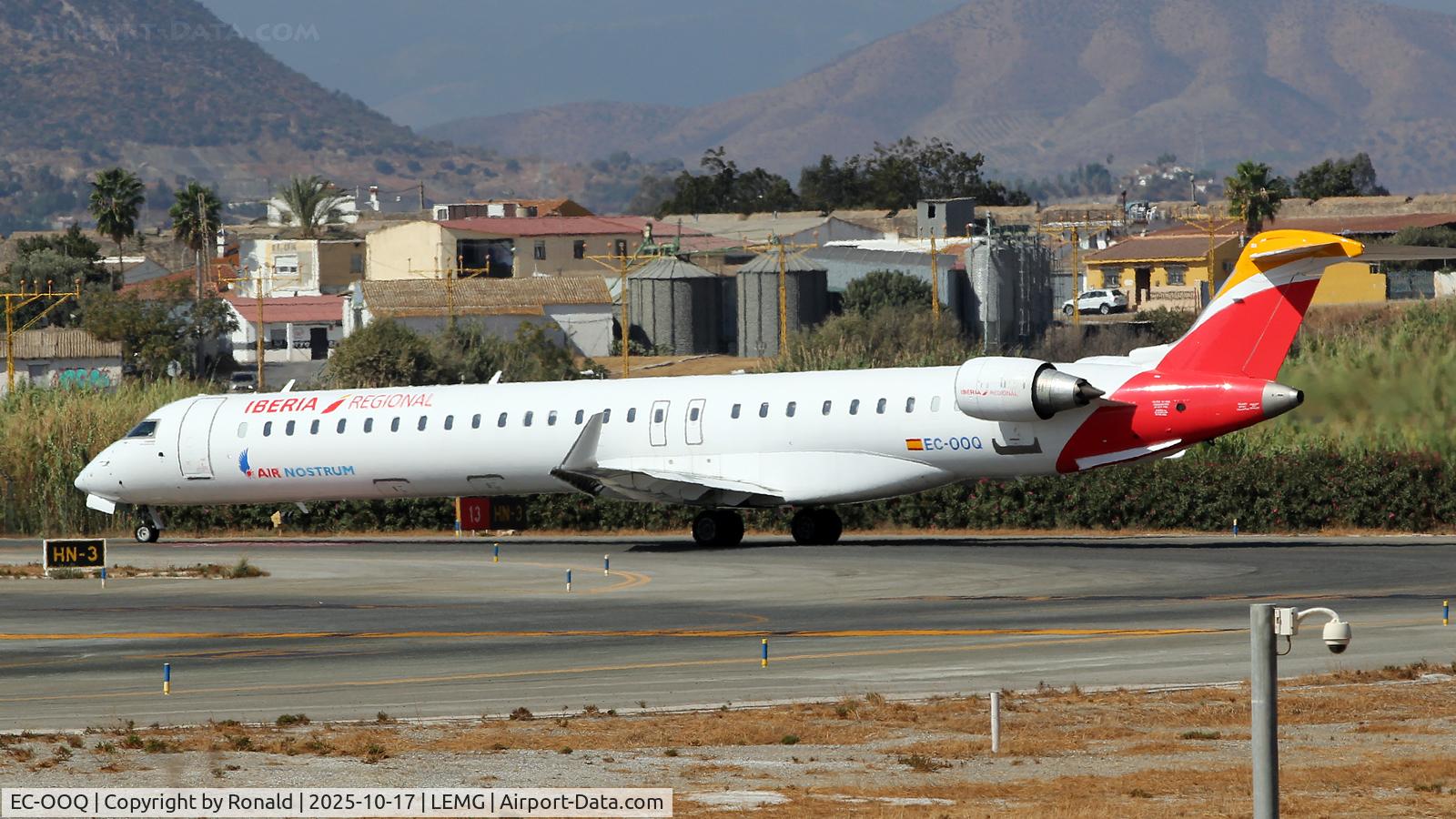 EC-OOQ, 2025 Bombardier CRJ-1000EL (CL-600-2E25) C/N 19014, at agp