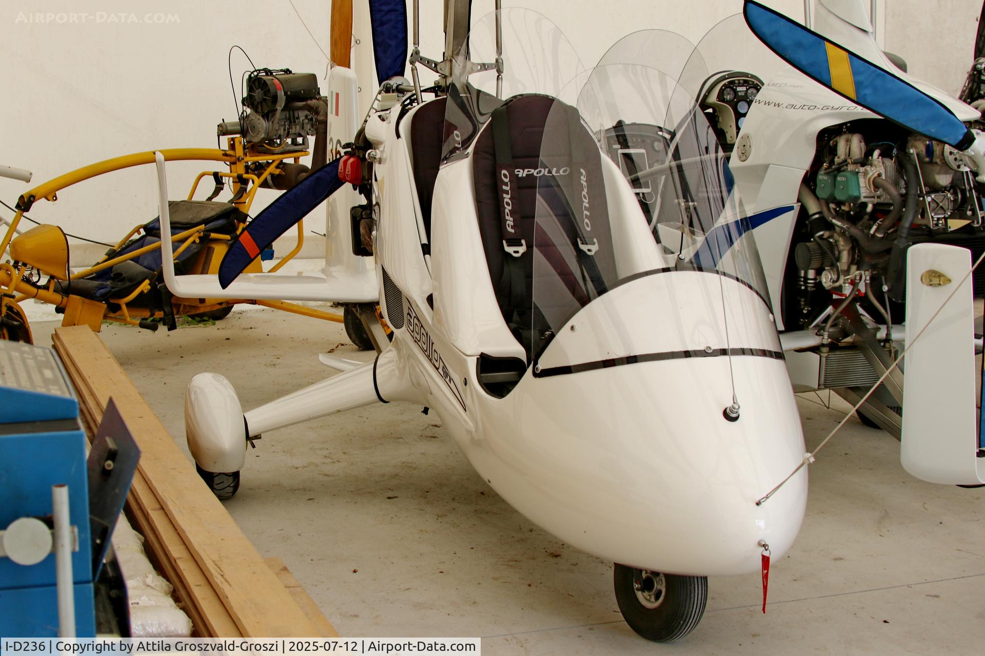 I-D236, Halley Apollo Gyro AG1, Becsehely, Mura Airport, Hungary - One-Two-Fly.hu service hangar