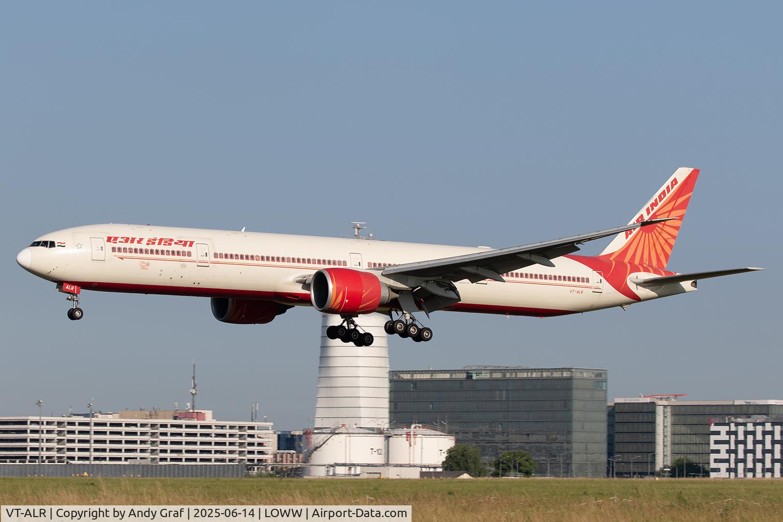 VT-ALR, 2009 Boeing 777-337/ER C/N 36316, Air India 777-300