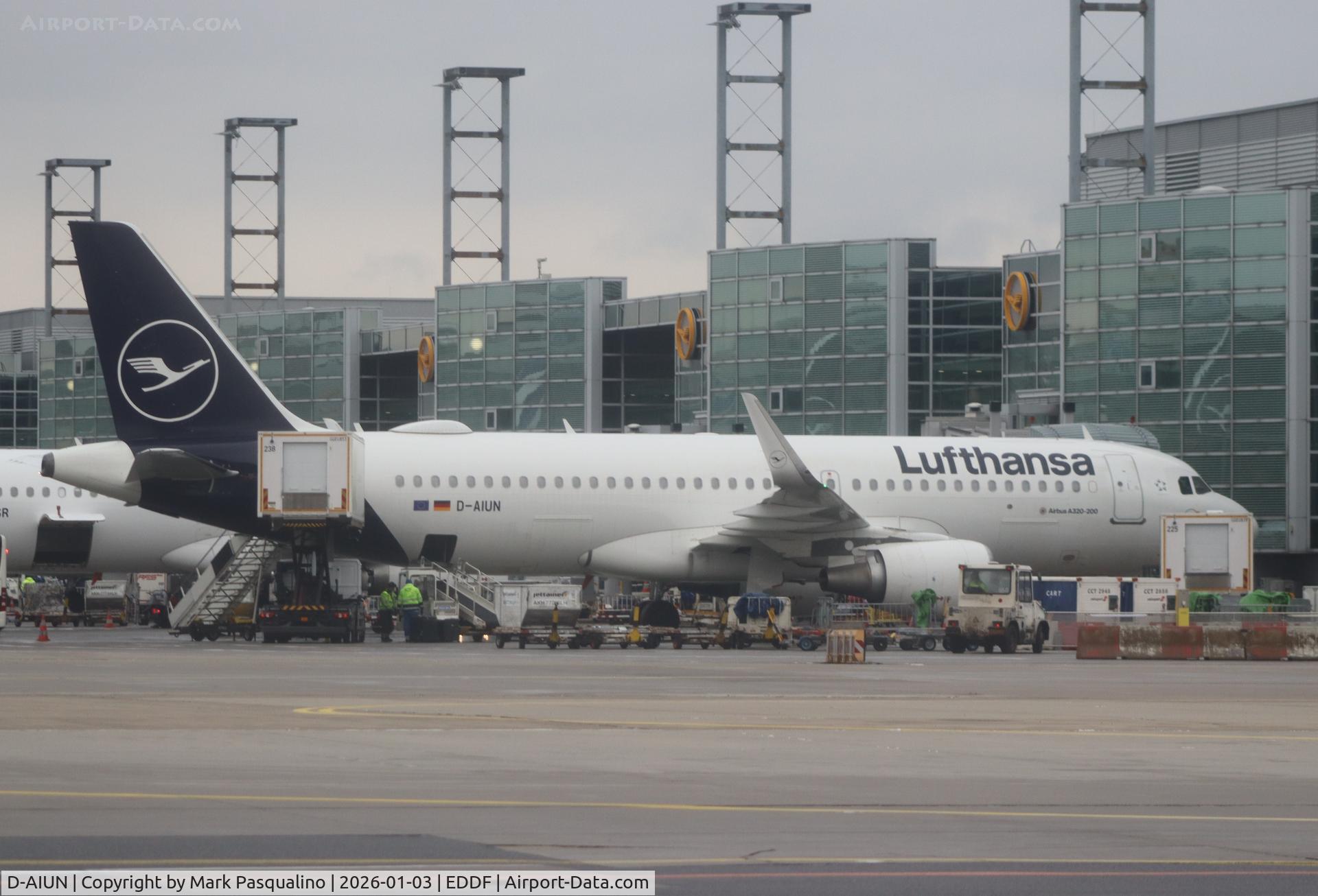 D-AIUN, 2015 Airbus A320-214 C/N 6549, Airbus A320-214