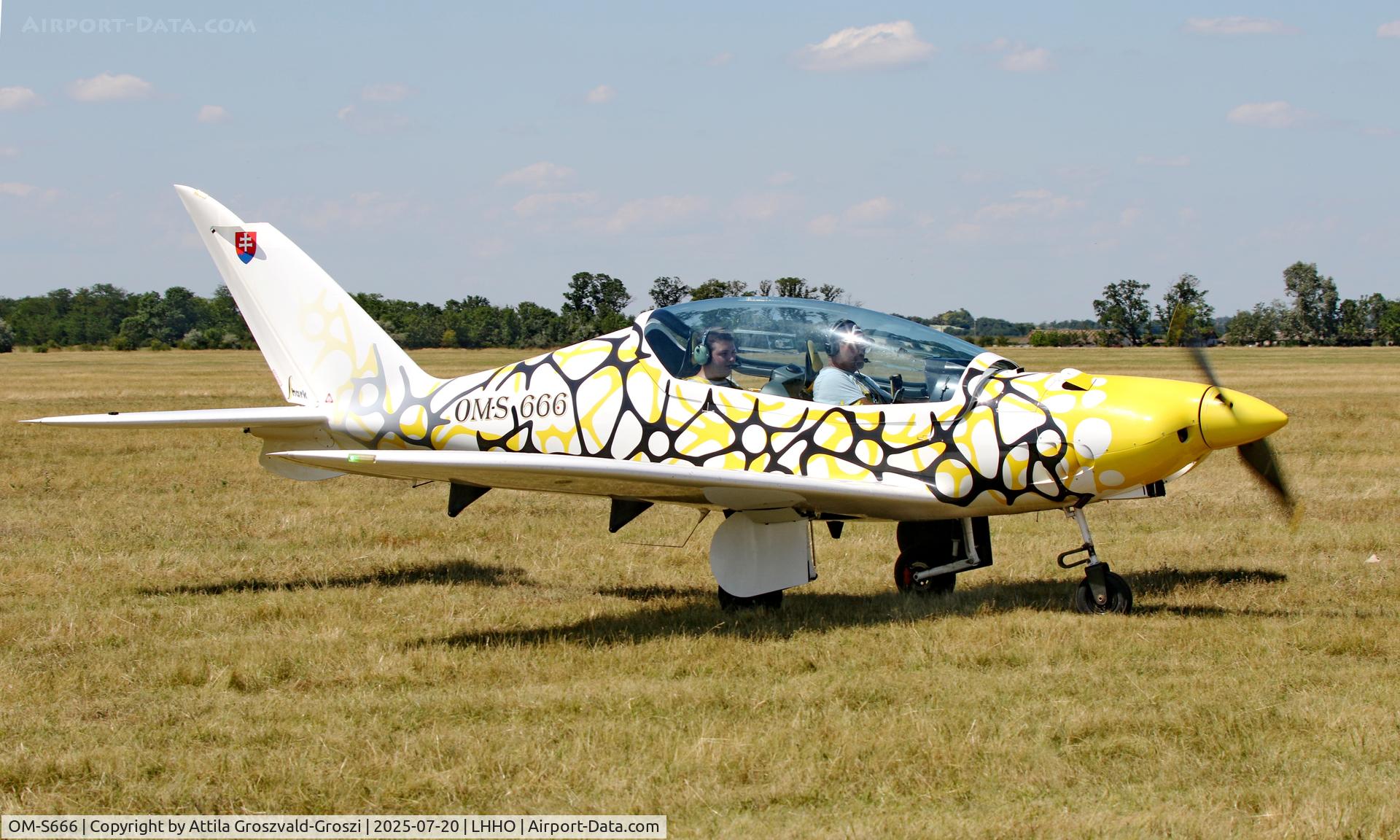 OM-S666, Shark Aero Shark C/N 090, LHHO - Hajdúszoboszló Airport, Hungary