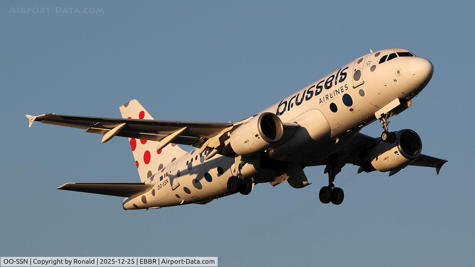 OO-SSN, 2003 Airbus A319-112 C/N 1963, at ebbr
