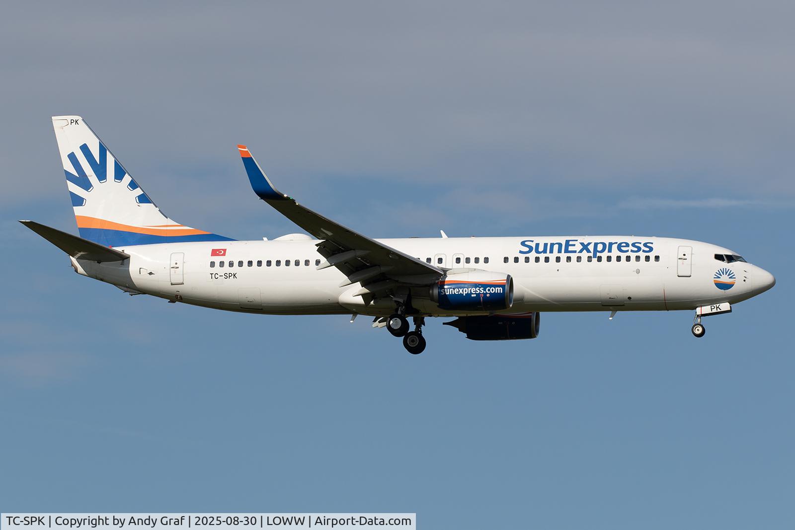 TC-SPK, 2014 Boeing 737-86N C/N 35646, Sunexpress 737-800