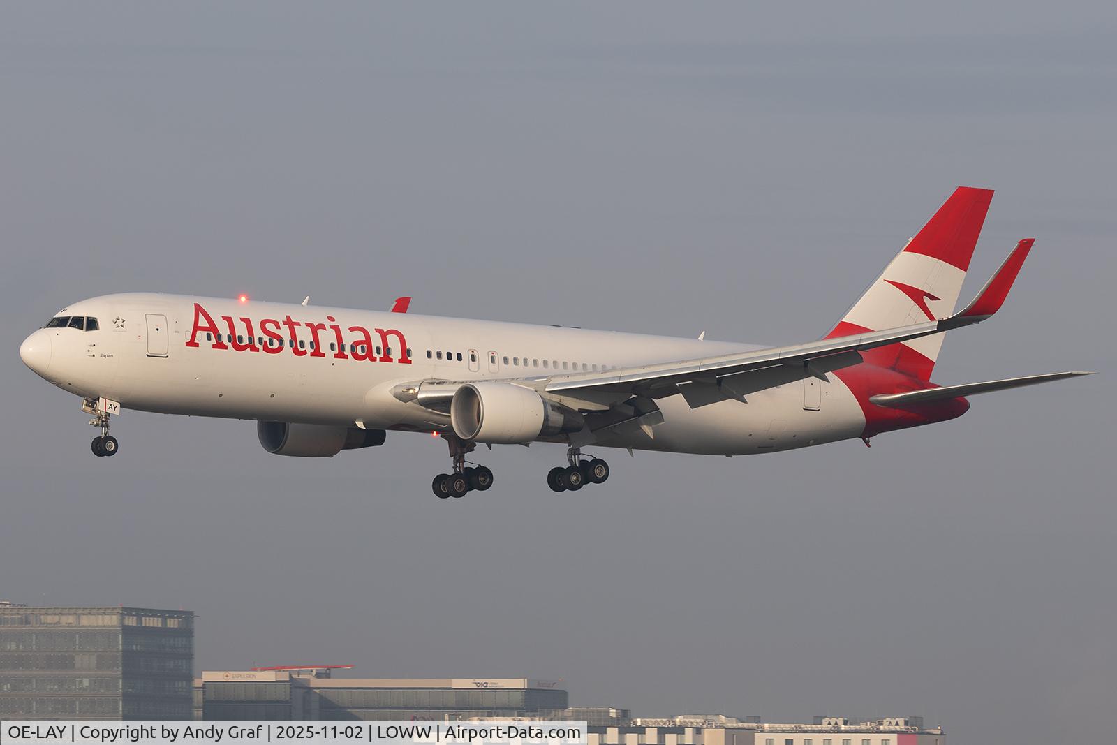 OE-LAY, 1998 Boeing 767-3Z9/ER C/N 29867, Austrian 767-300