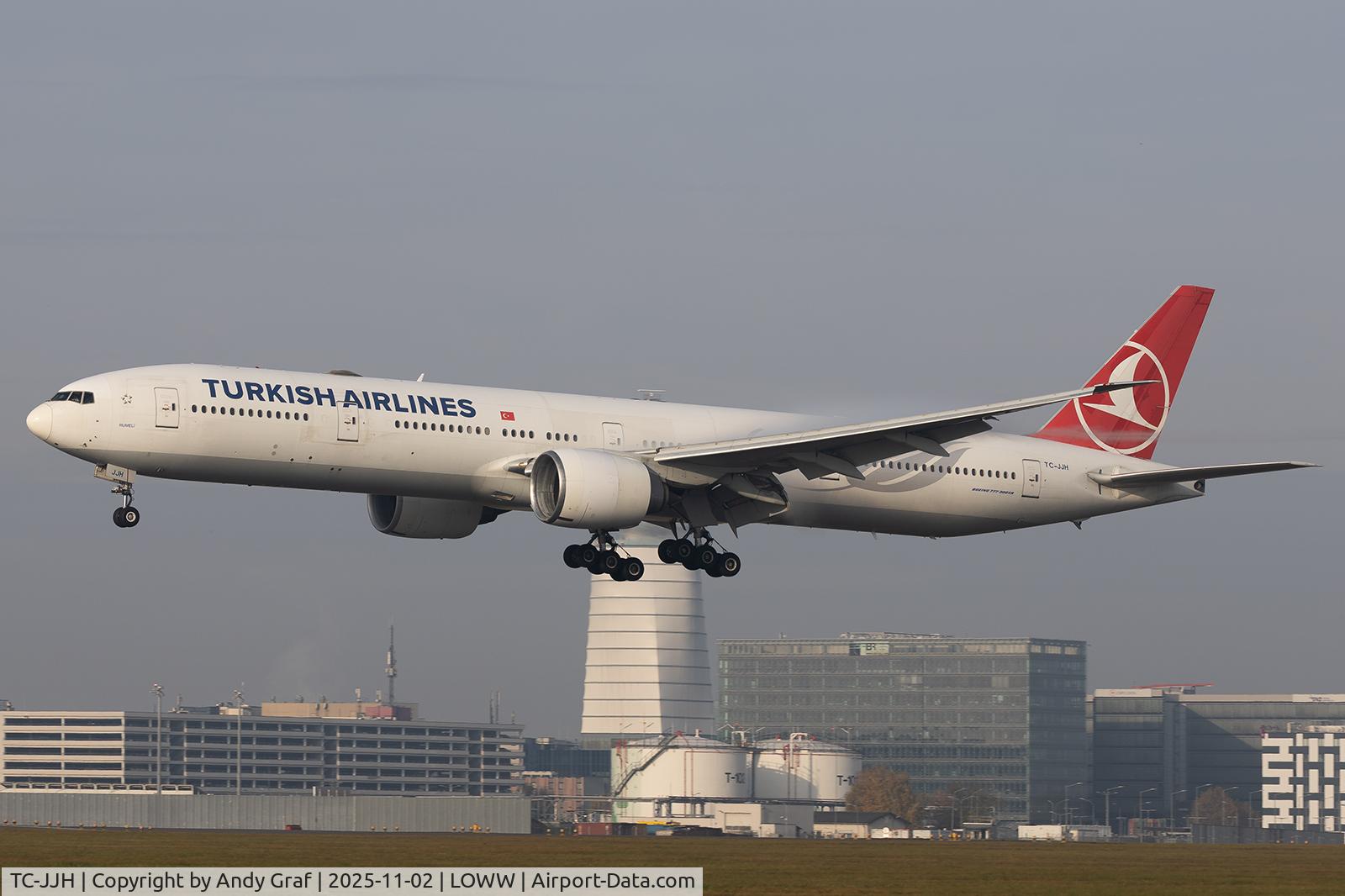 TC-JJH, 2010 Boeing 777-3F2/ER C/N 40792, Turkish Airlines 777-300