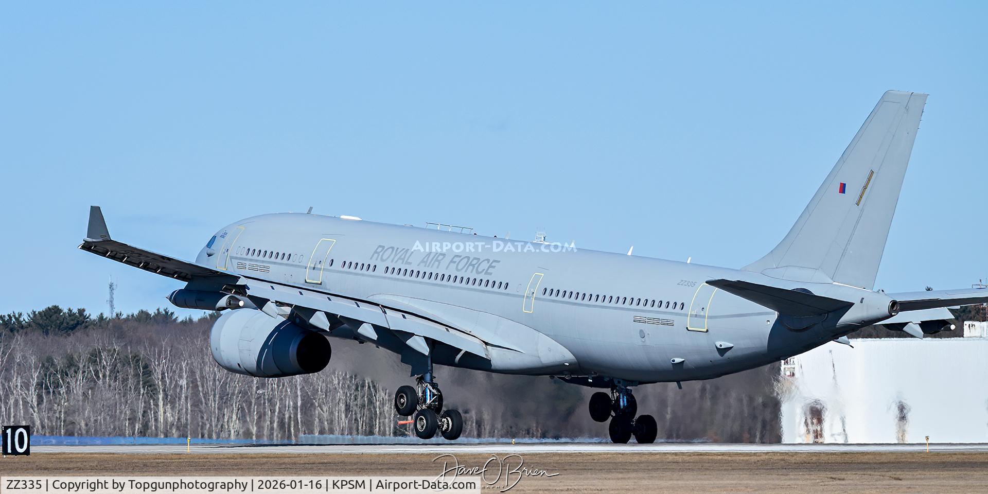 ZZ335, 2012 Airbus KC2 Voyager (A330-243MRTT) C/N 1334, Touchdown
