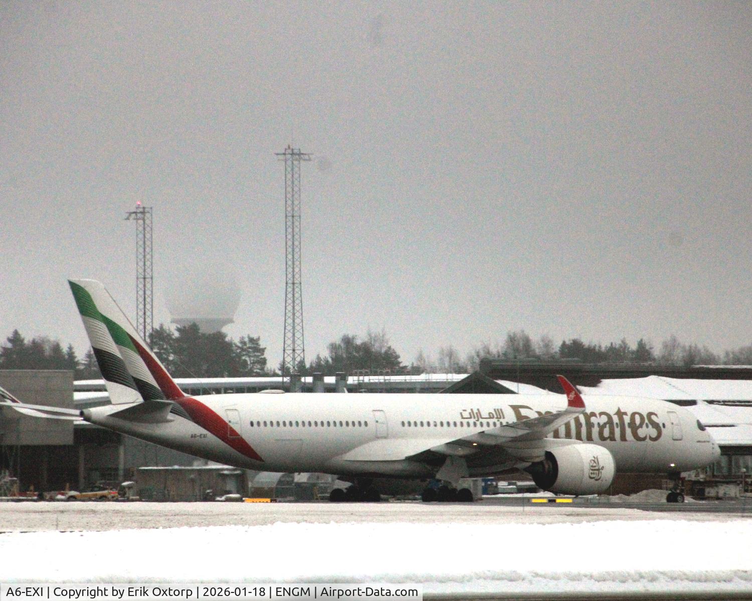 A6-EXI, 2025 Airbus A350-941 C/N 696, A6-EXI on it way for takeoff in OSL