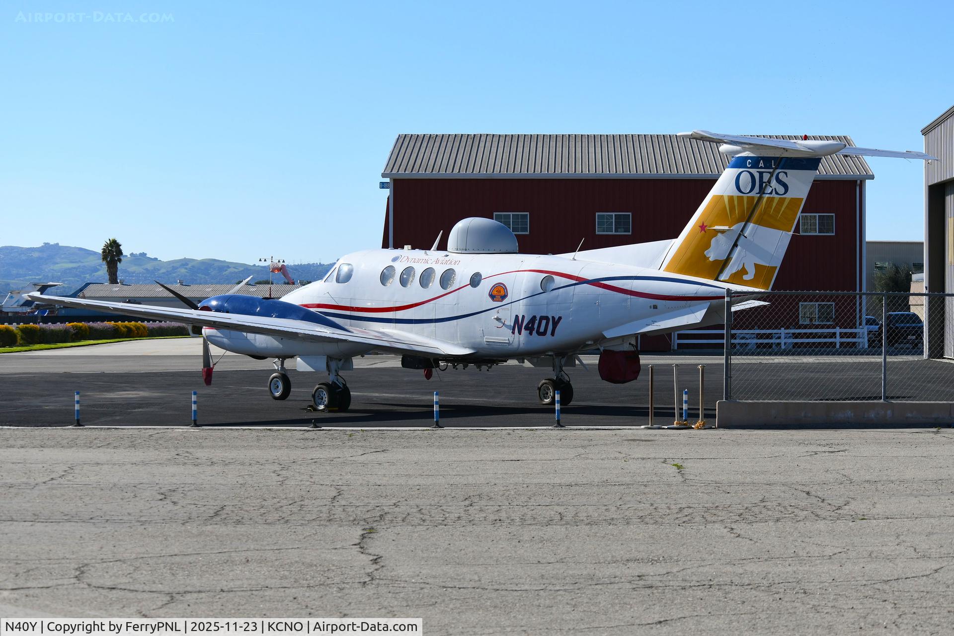 N40Y, 1982 Beech A200CT (C-12D) C/N BP-30, Dynamic AvLease Beech 200 (C-12 Huron)