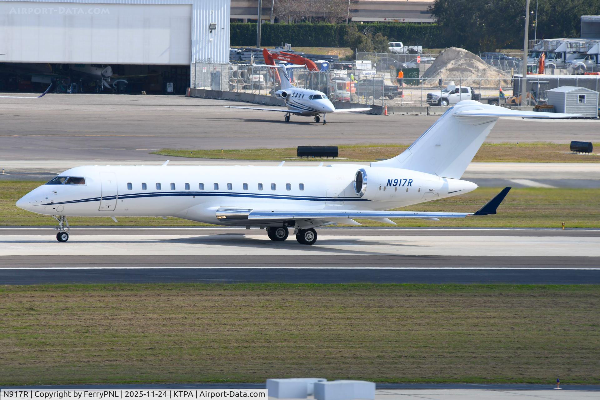 N917R, 1998 Bombardier BD-700-1A10 Global Express C/N 9008, Padaca Global Express starting its take-off run.