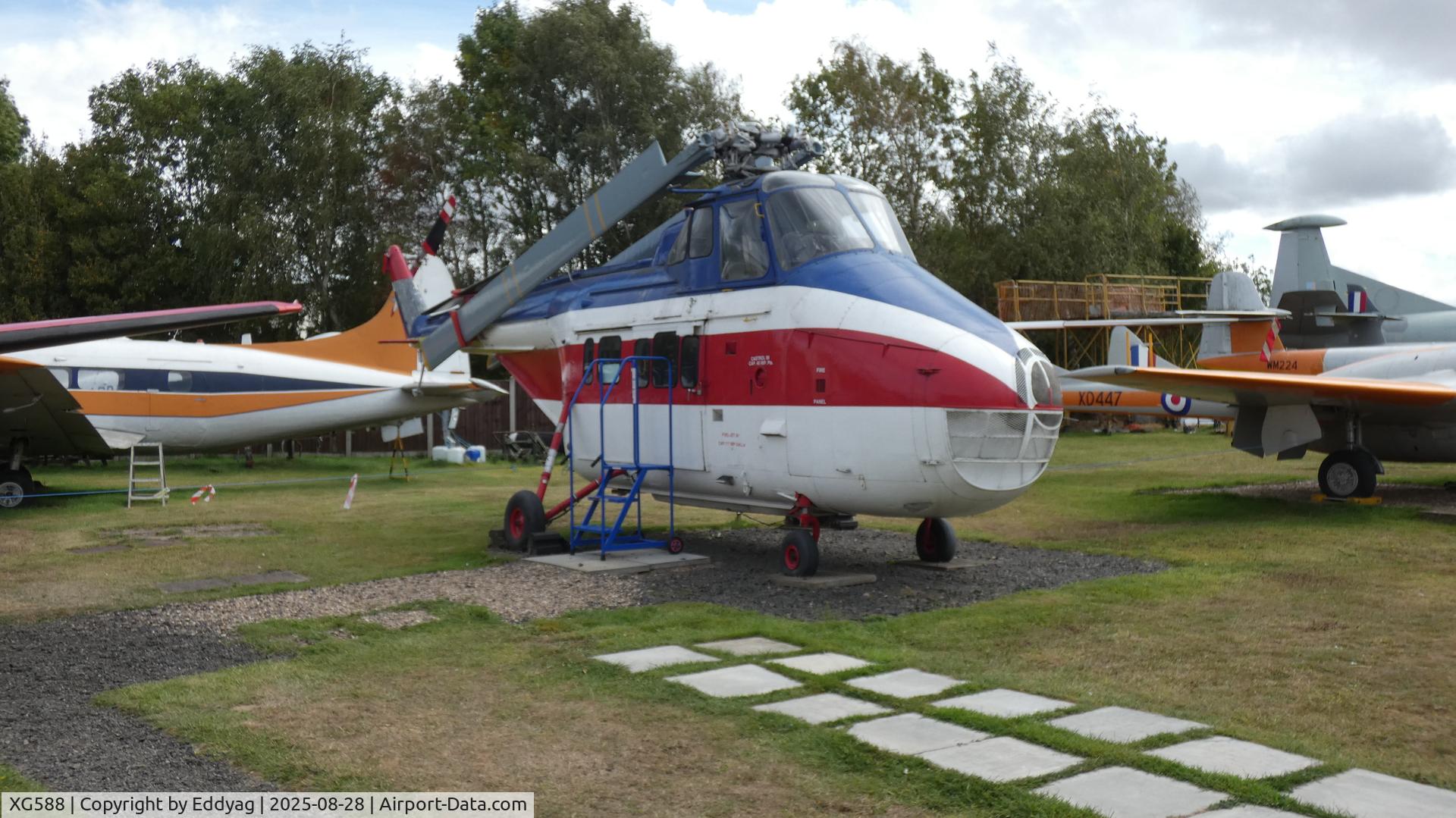 XM575, 1959 Avro Vulcan B.2A C/N Set 56, East Midlands Aeropark