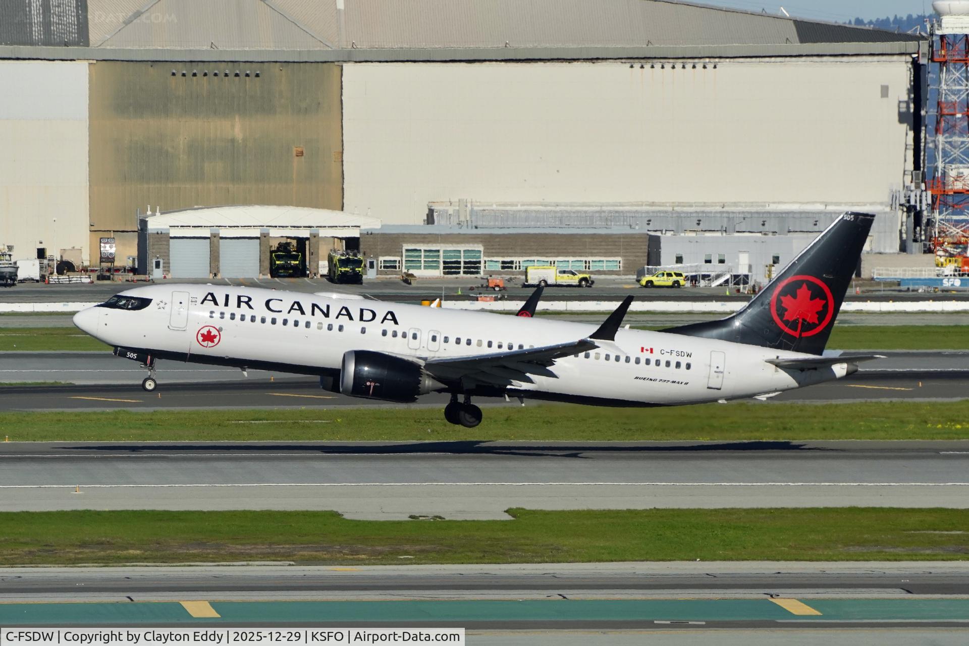 C-FSDW, 2018 Boeing 737-8 MAX C/N 61212, Sky Terrace SFO 2025