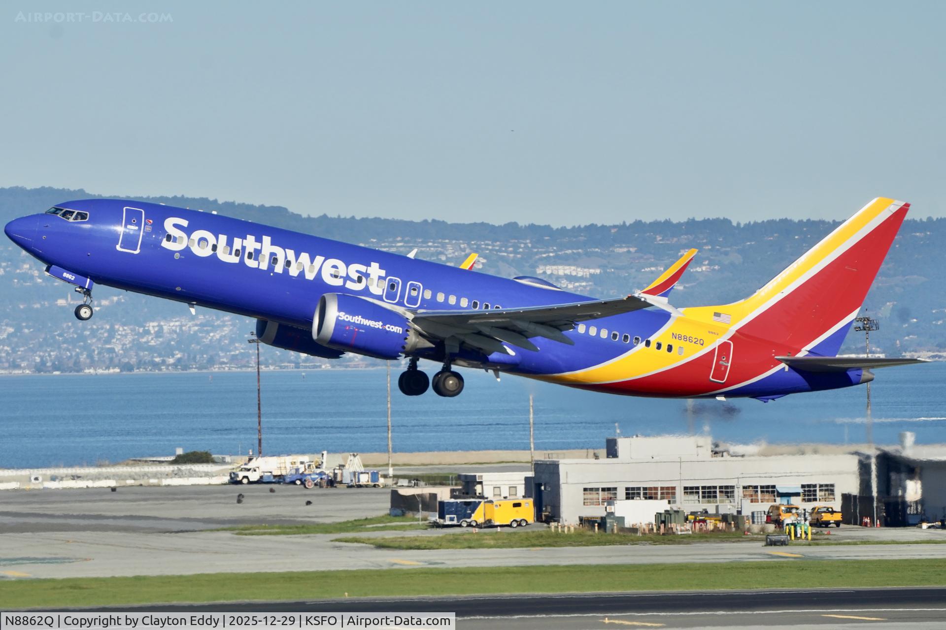 N8862Q, 2023 Boeing 737 MAX 8 C/N 67863, Sky Terrace SFO 2025