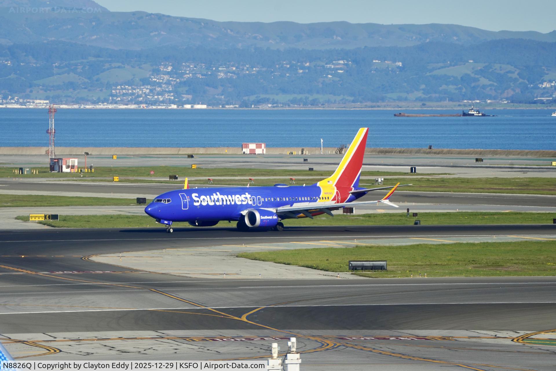 N8826Q, 2022 Boeing 737-8 MAX C/N 67473, Sky Terrace SFO 2025