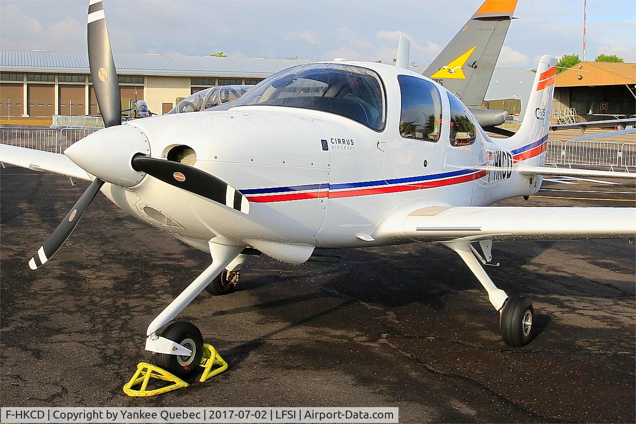 F-HKCD, Cirrus SR20 C/N 2186, Cirrus SR20, Static display, St Dizier-Robinson Air Base 113 (LFSI)