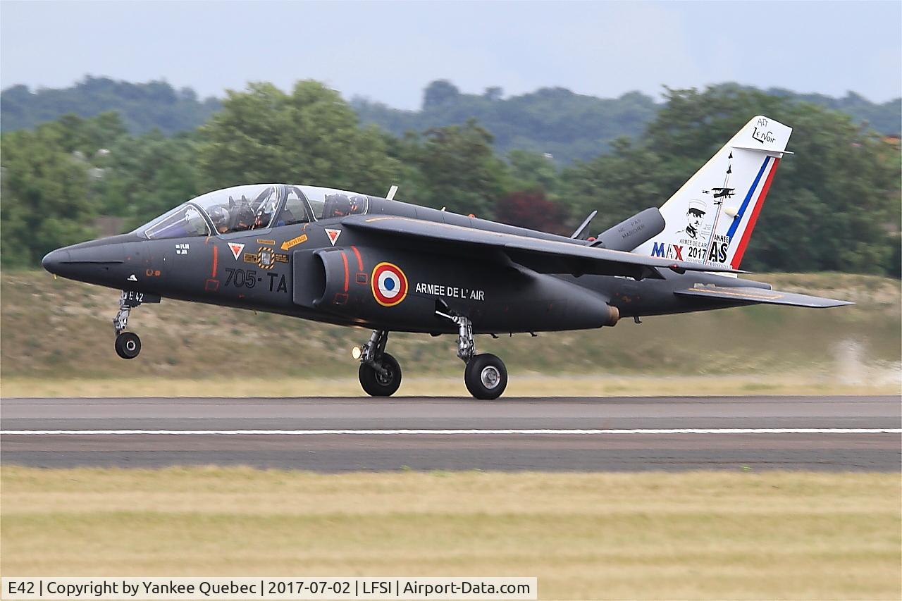 E42, Dassault-Dornier Alpha Jet E C/N E42, Dassault-Dornier Alpha Jet 1B, Landing rwy 29, St Dizier-Robinson Air Base 113 (LFSI)