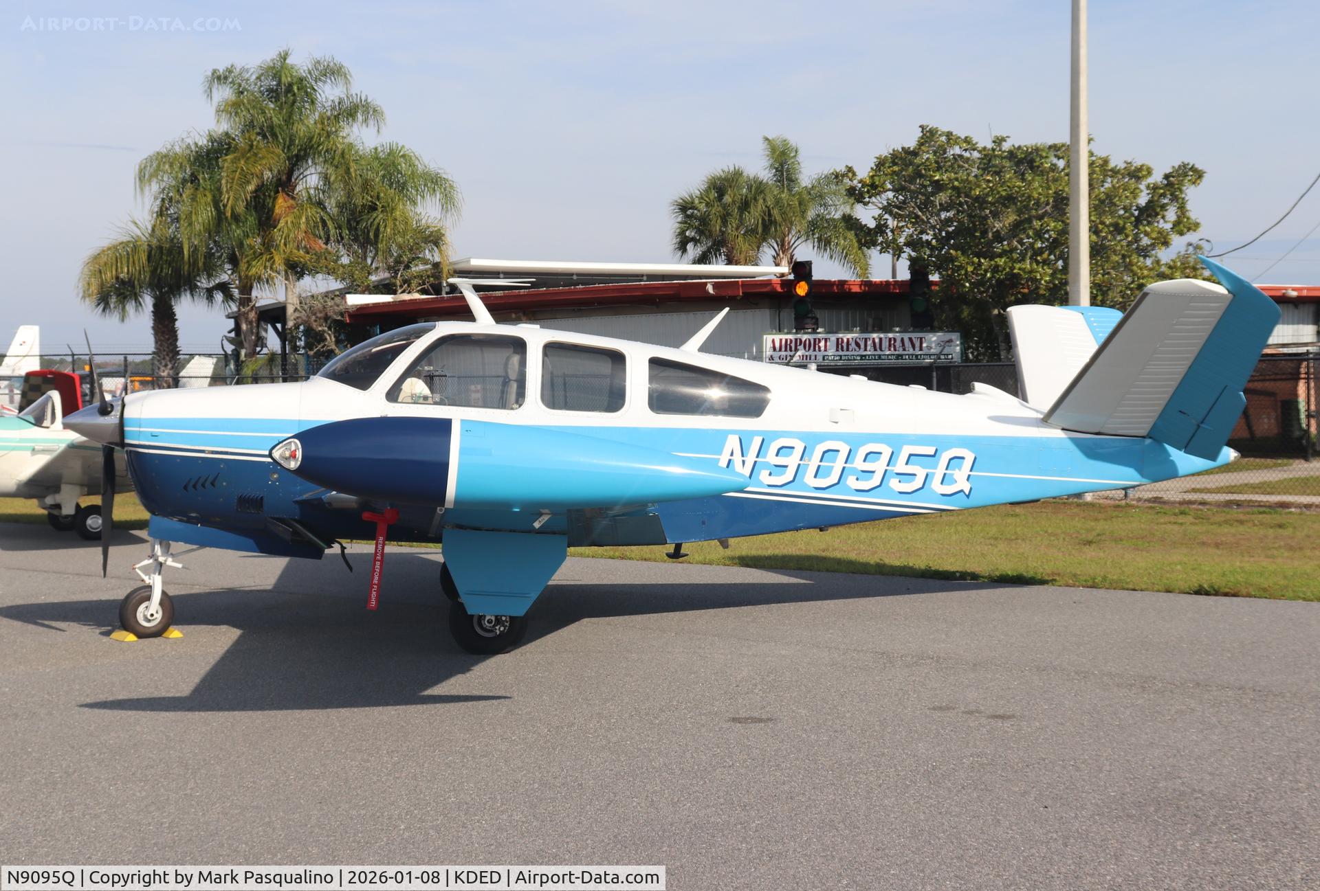 N9095Q, 1970 Beech V35B Bonanza C/N D-9221, Beech V35B