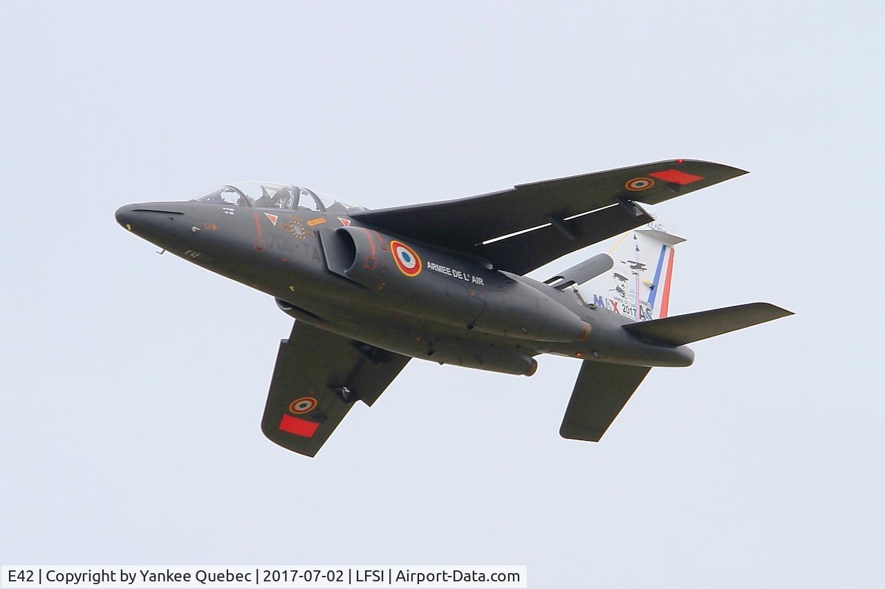 E42, Dassault-Dornier Alpha Jet E C/N E42, Dassault-Dornier Alpha Jet 1B, On display, St Dizier-Robinson Air Base 113 (LFSI)