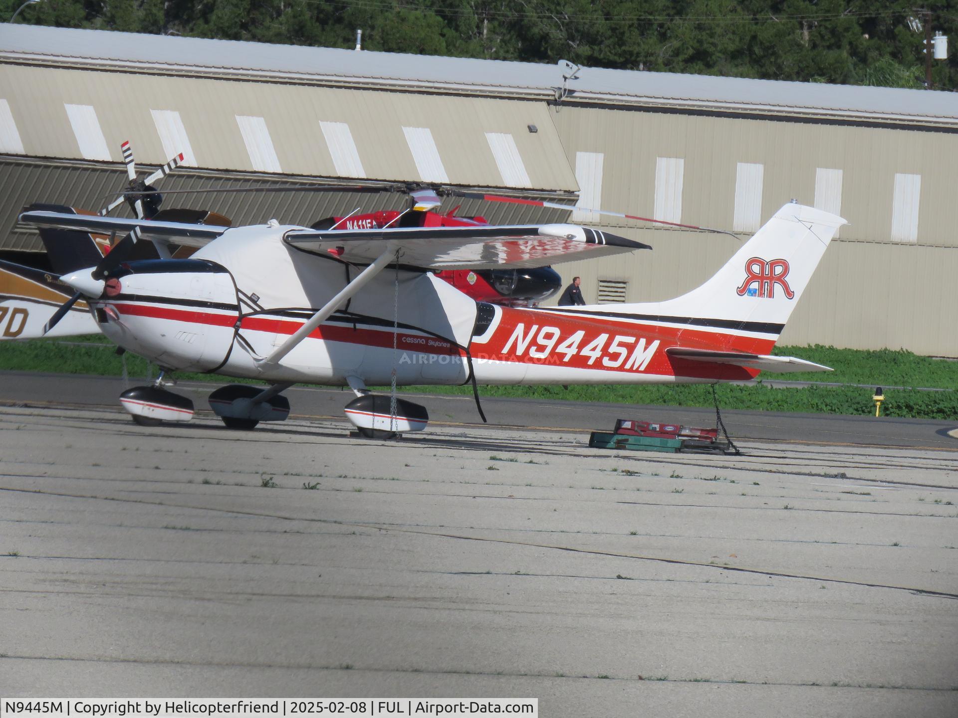 N9445M, 1976 Cessna 182P Skylane C/N 18264761, Covered & tied down