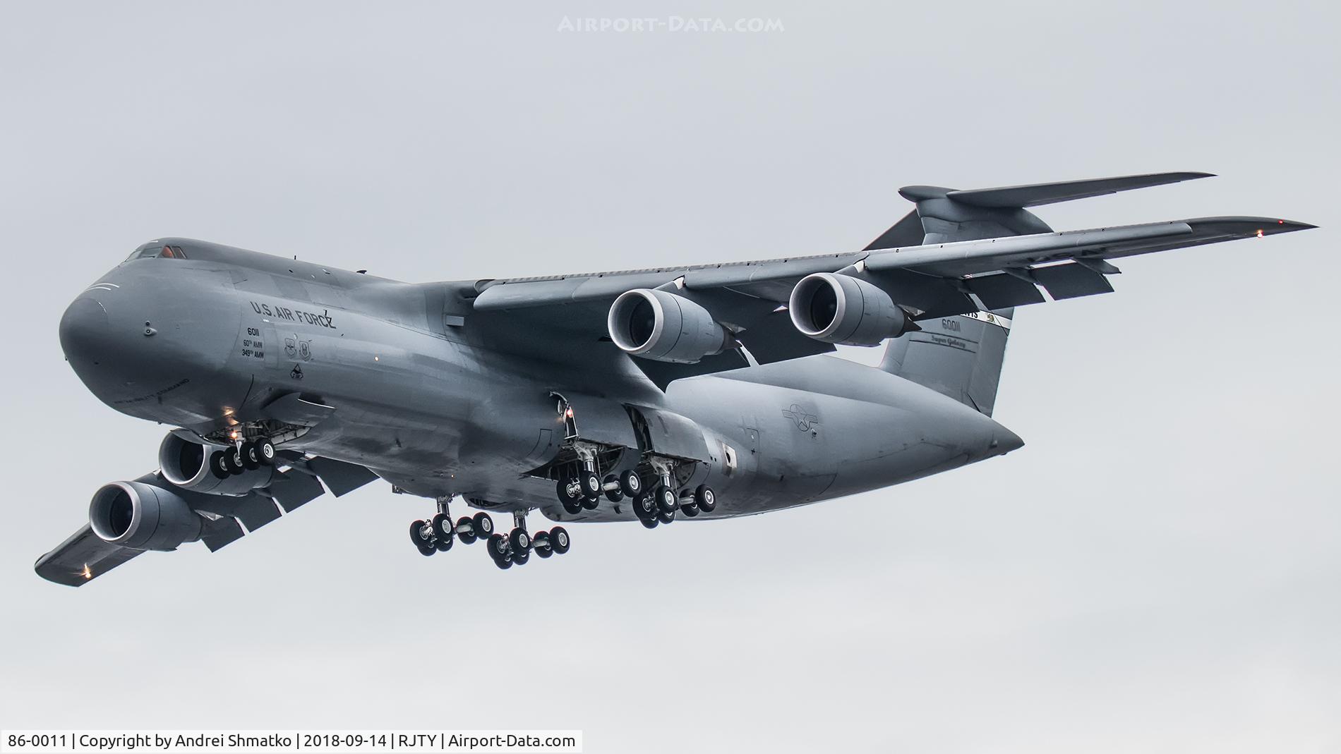 86-0011, 1986 Lockheed C-5M Super Galaxy C/N 500-0097, Arriving for Yokota Friendship Day.