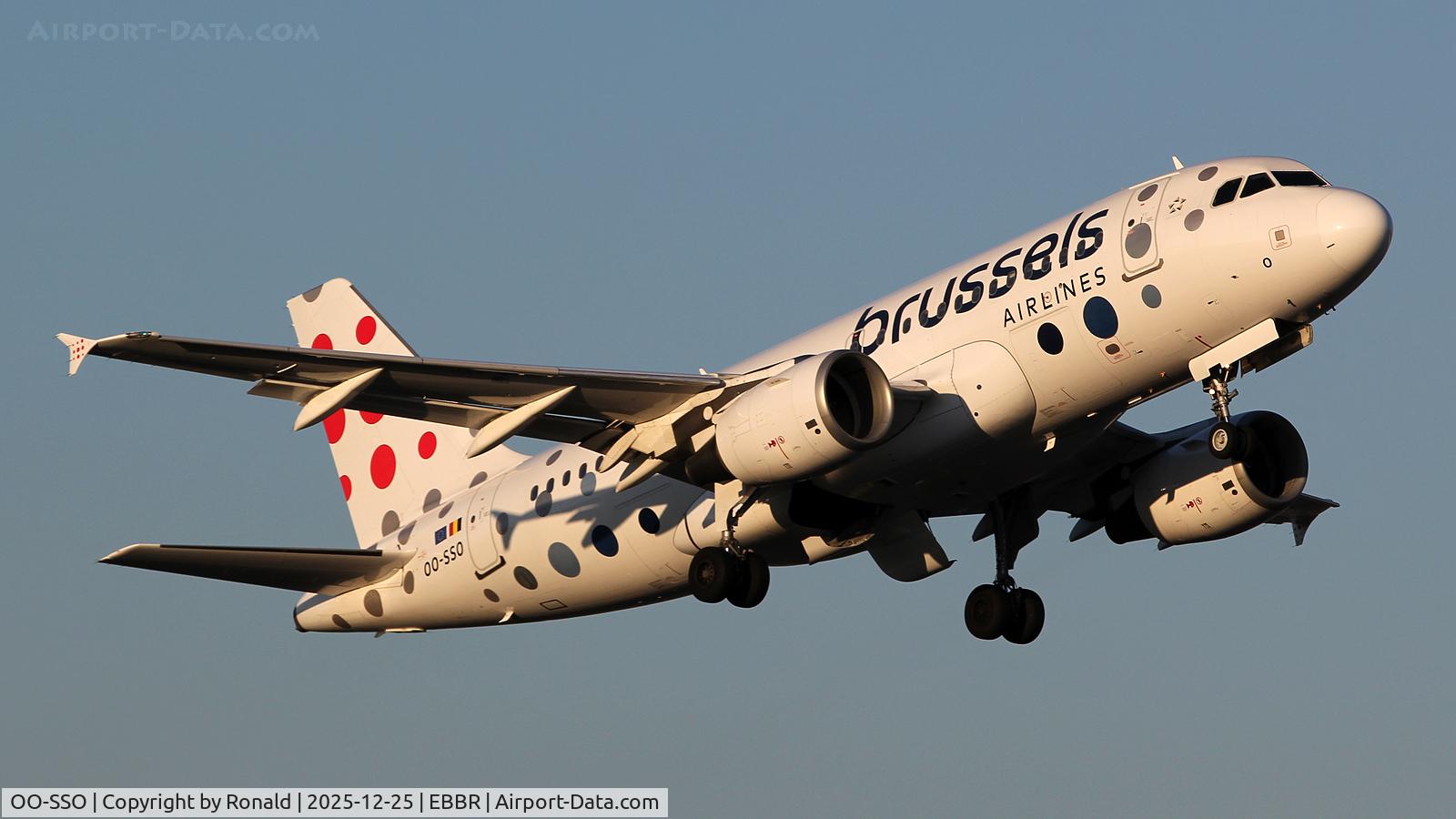 OO-SSO, 2004 Airbus A319-111 C/N 2287, at ebbr