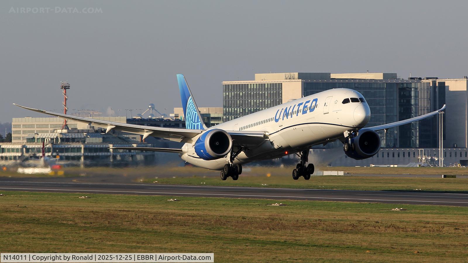 N14011, 2019 Boeing 787-10 Dreamliner Dreamliner C/N 40934, at ebbr